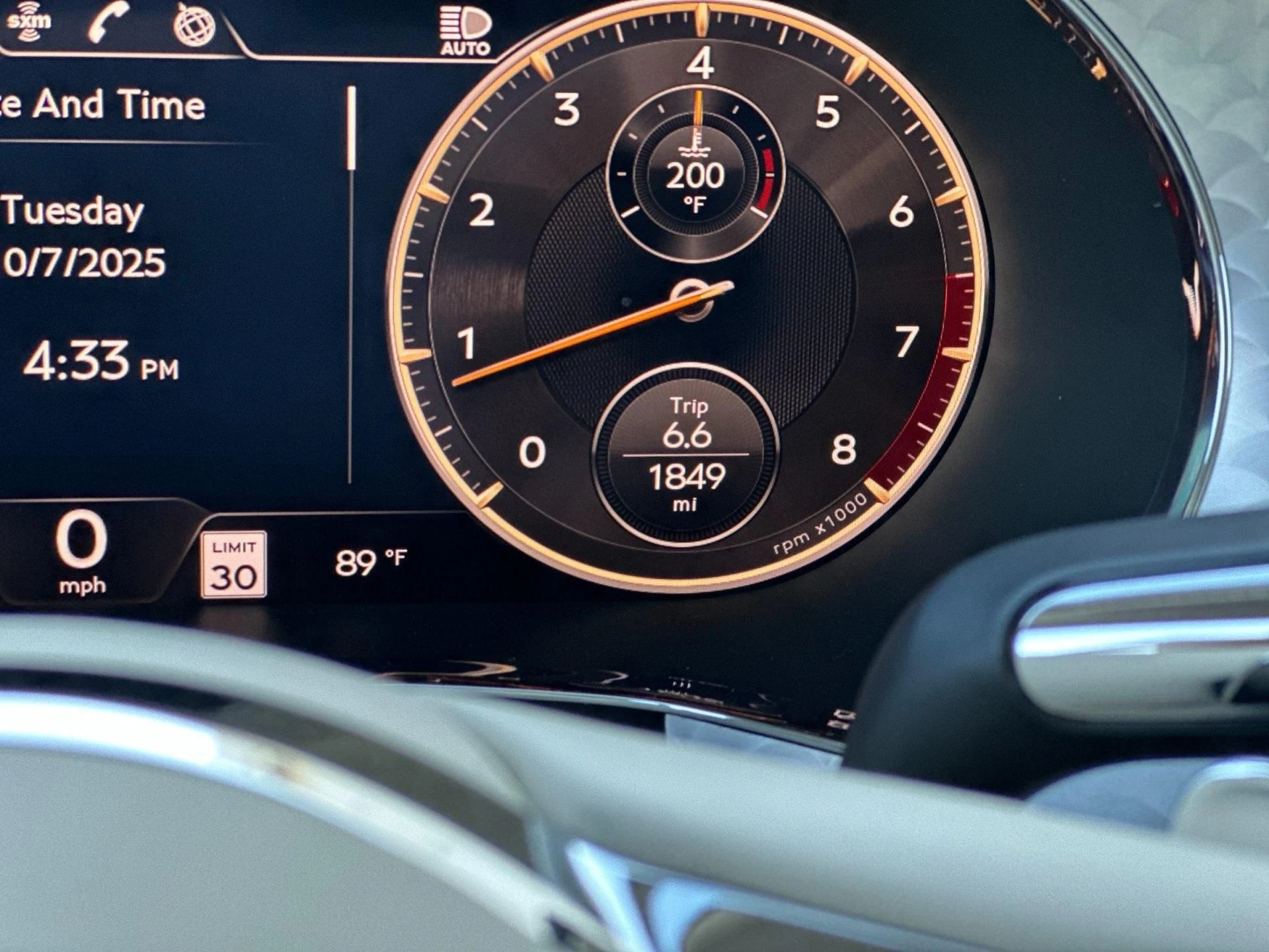 mph029_536233220_Used_2024_Bentley_Flying_Spur_1760603862_58ffac03a7