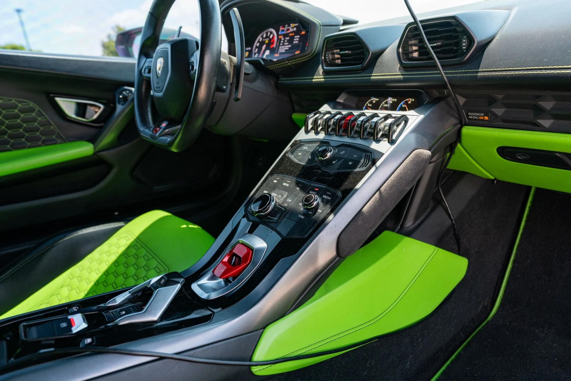mph029_542063563_Used_2017_Lamborghini_Huracan_LP_580_2_Spyder_1783359023_e19e6f3d93