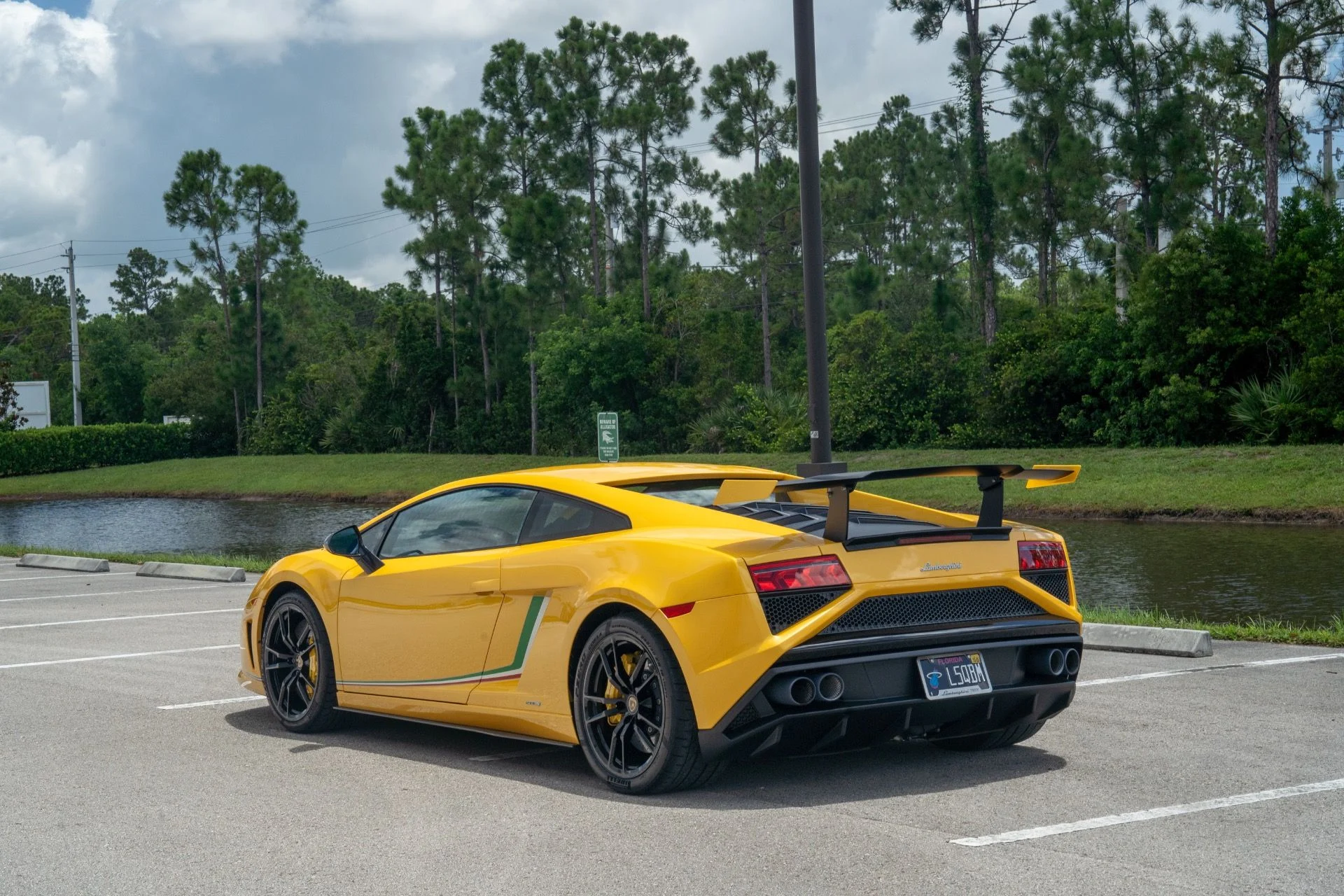 mph029_543234910_Used_2014_Lamborghini_Gallardo_LP_570_4_Squadra_Corse_1755029621_205c034e9a