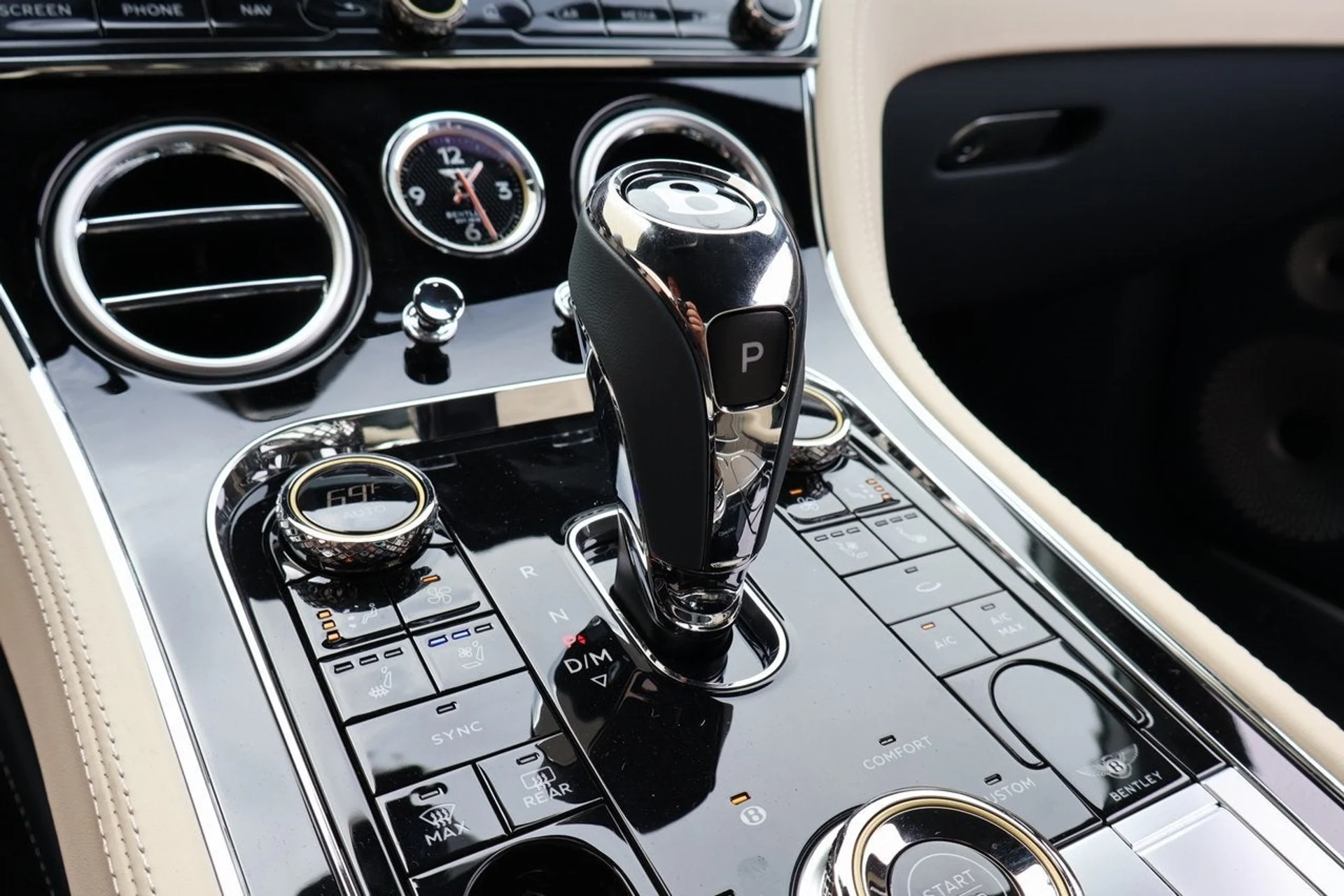 mph029_548850989_30_2d3c48d81f