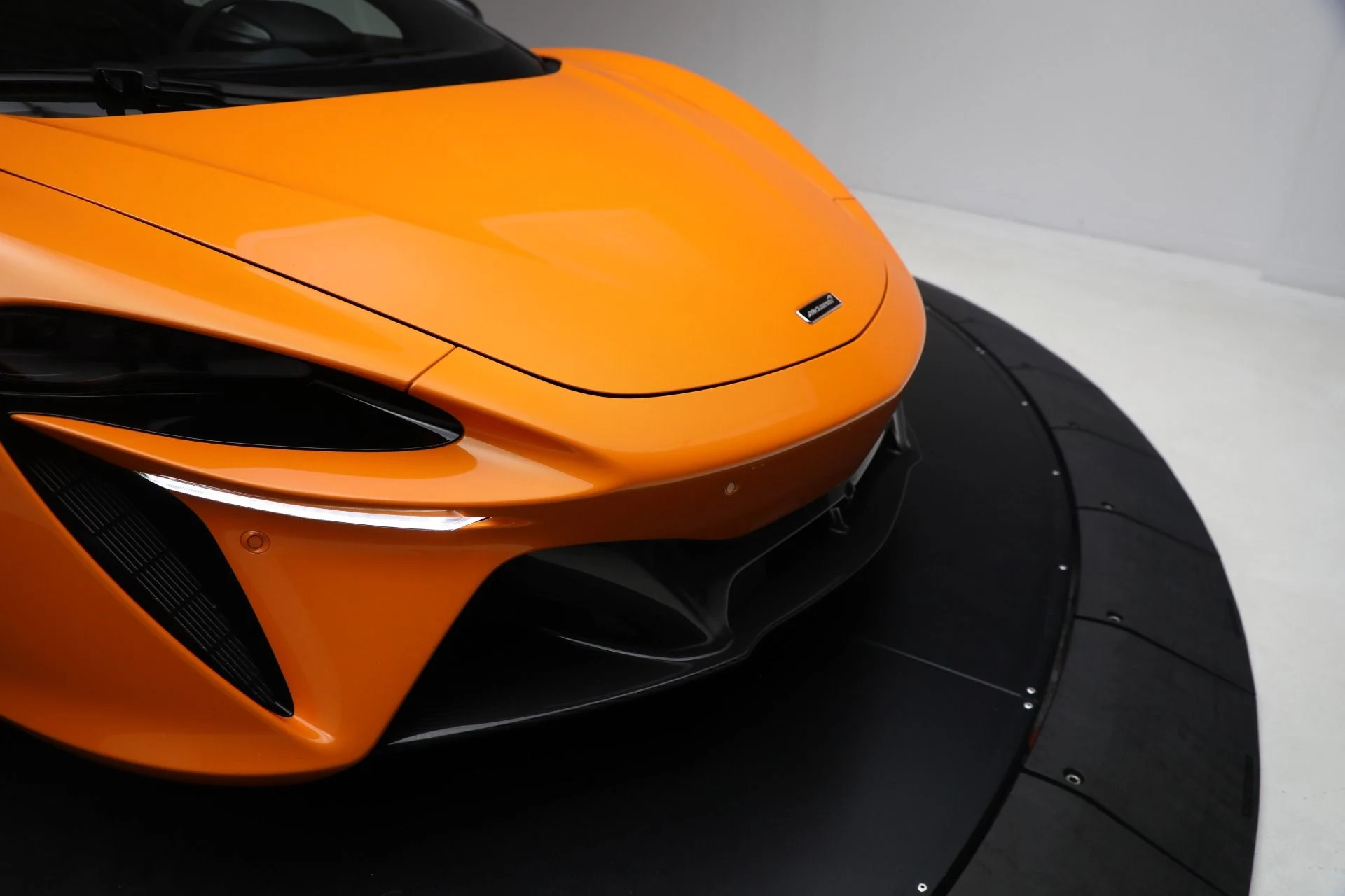 mph029_549469370_Used_2023_Mc_Laren_Artura_Vision_81241ef0ff