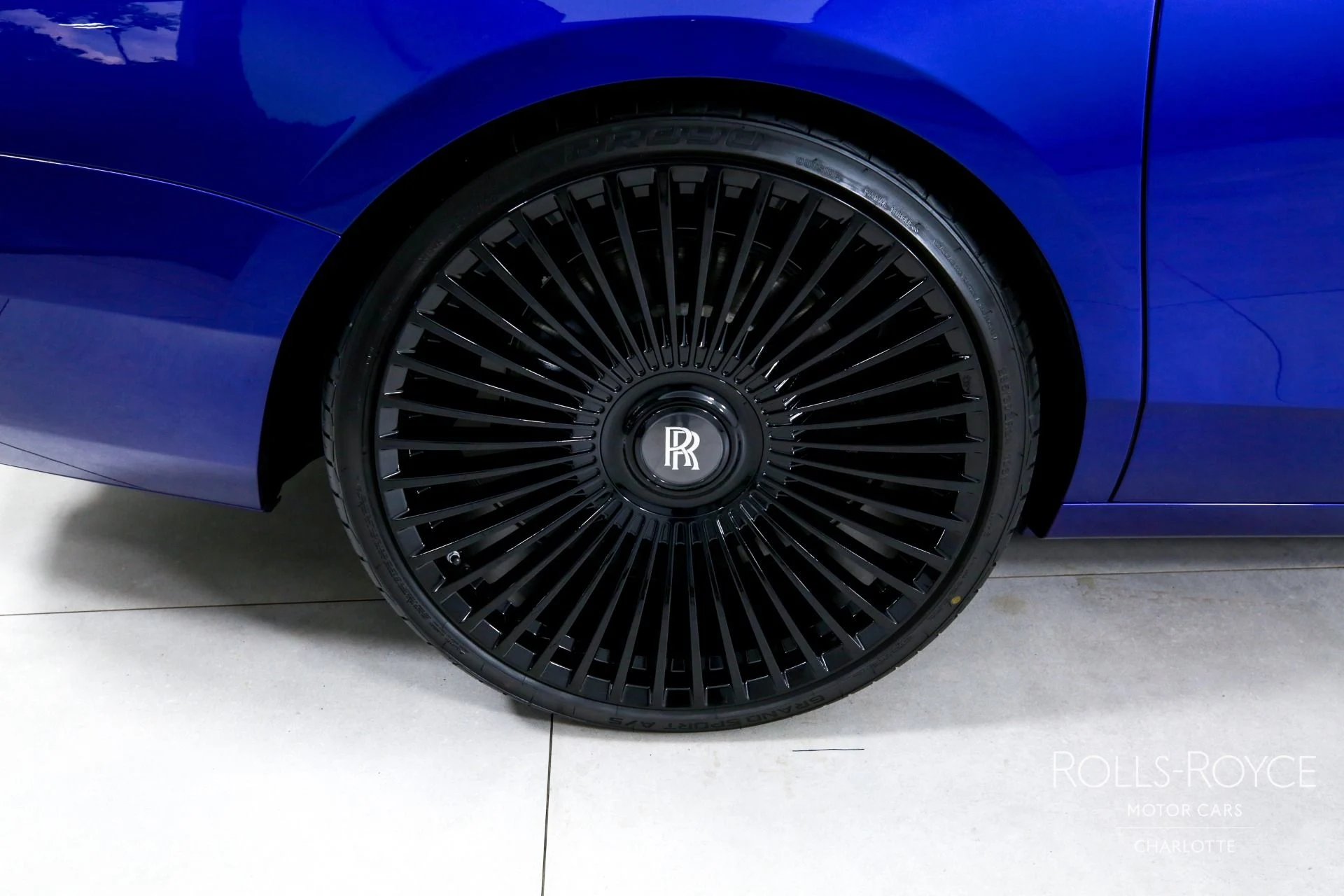 mph029_556489782_Used_2022_Rolls_Royce_Ghost_1751579647_4adbd787bb