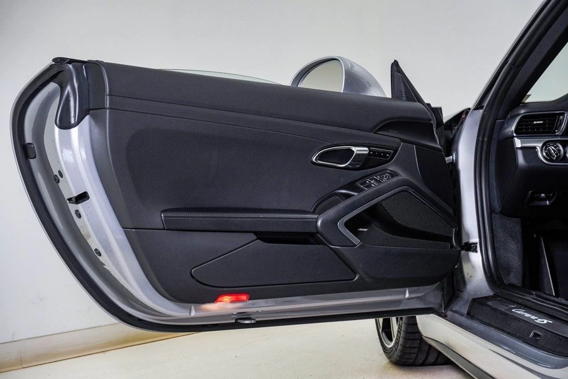 mph029_563205756_ff2d4593568e902de82e058910cf3b72x_007a2ac077