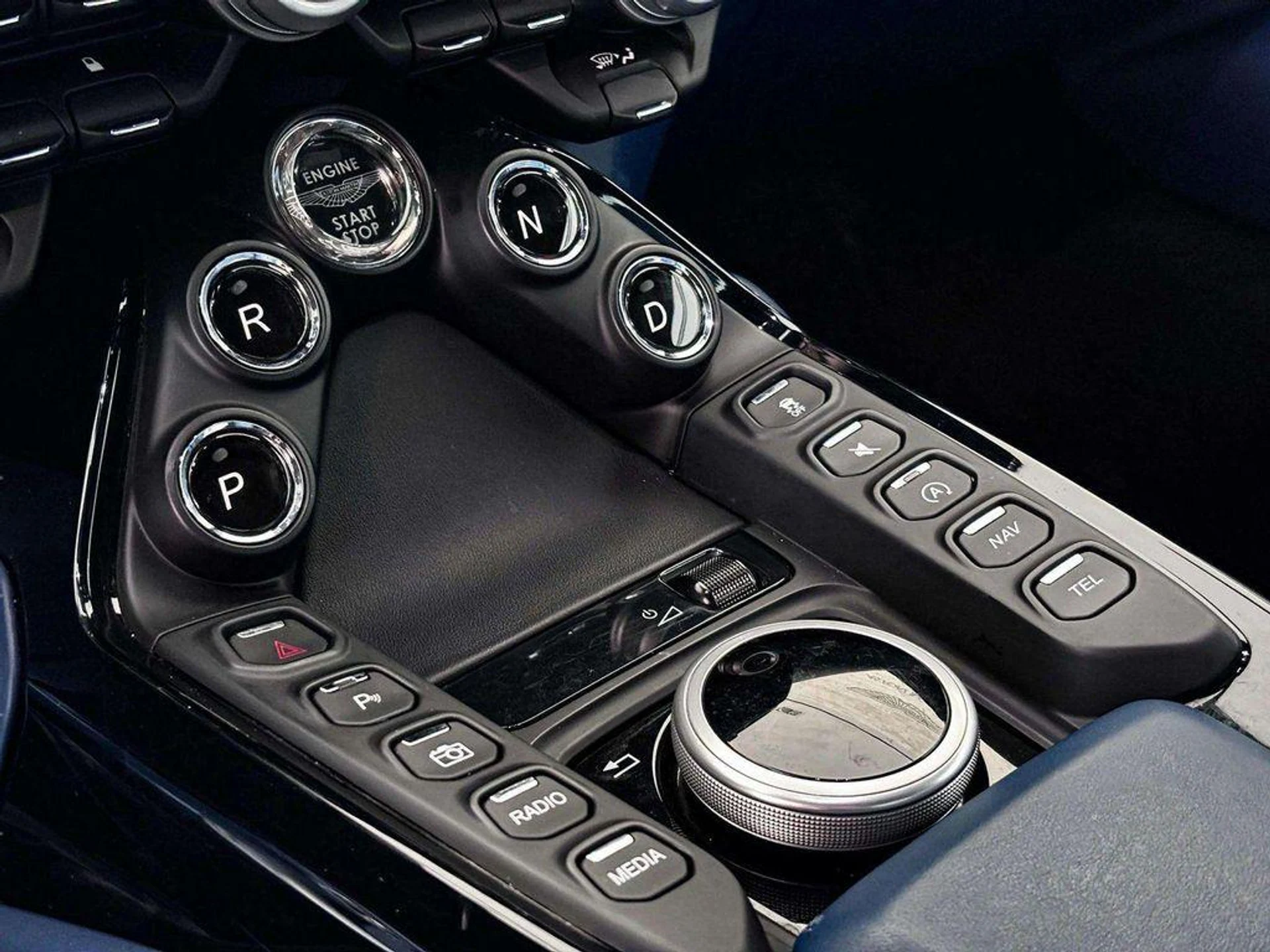 mph029_570923557_0pe_J4_TUDI_Diopp_RCBP_68_Q4g_QK_9_Q_b9cf4a031d