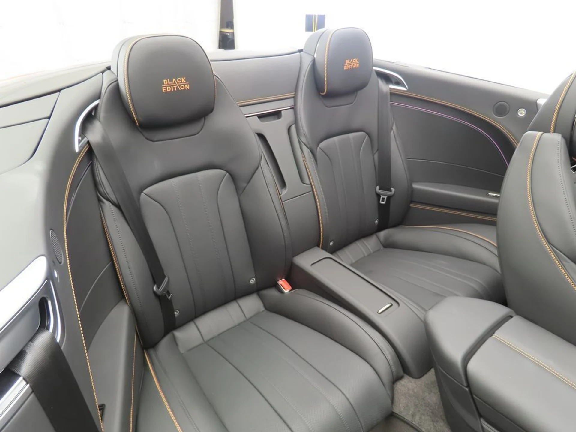 mph029_581469207_new_2025_bentley_continental_gtblackeditionconvertible_8119_22910187_30_1024_16d35f3bca