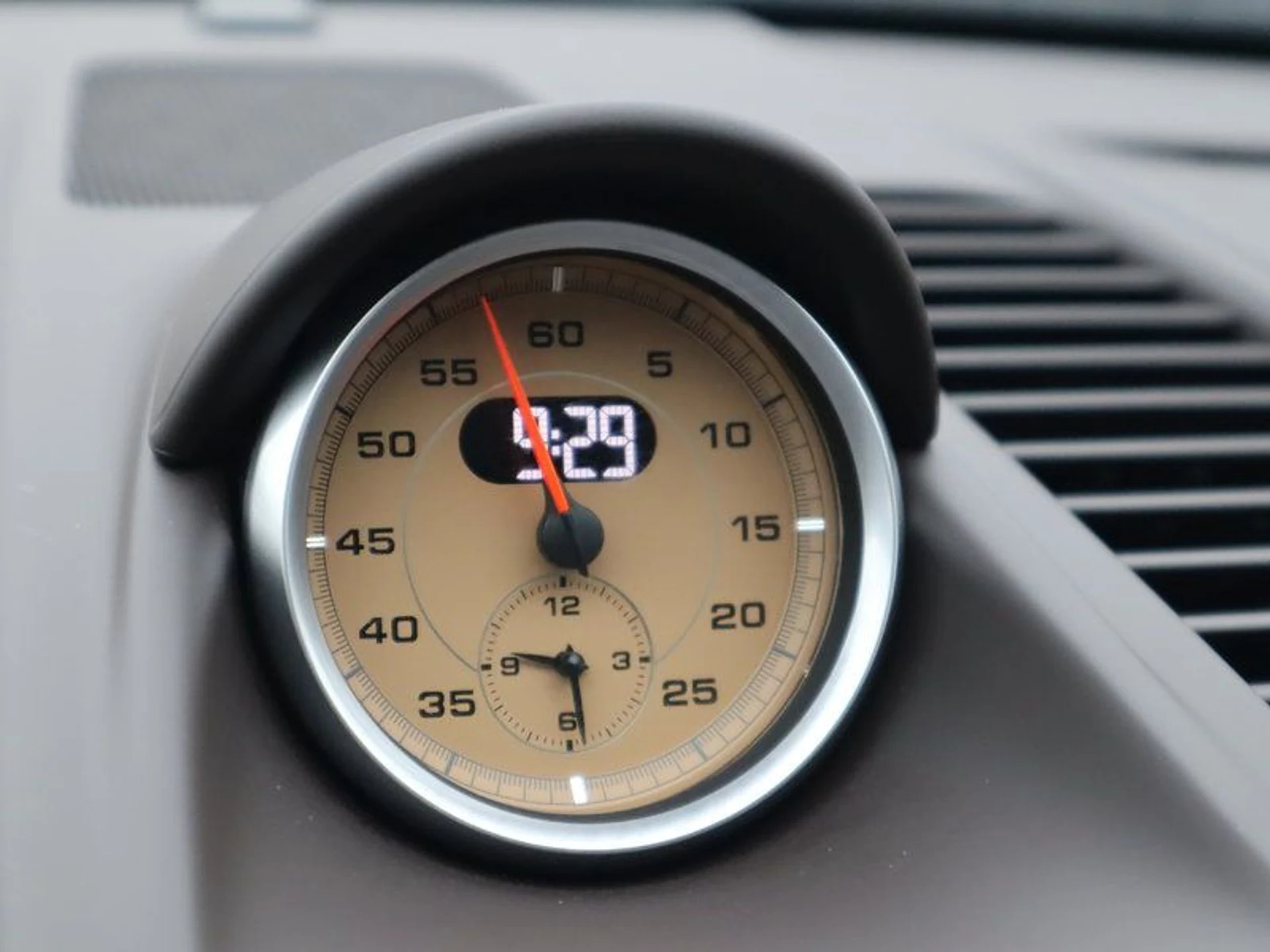 mph029_582928668_37129809_01416_fcade99708e199a51db1219407dd034b_bdb5dc1b46