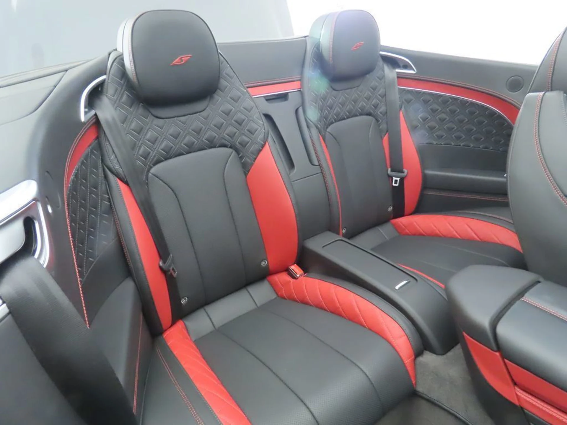 mph029_584186057_used_2024_bentley_continental_gtsconvertible_8119_22944109_30_1024_9529ad2e6b