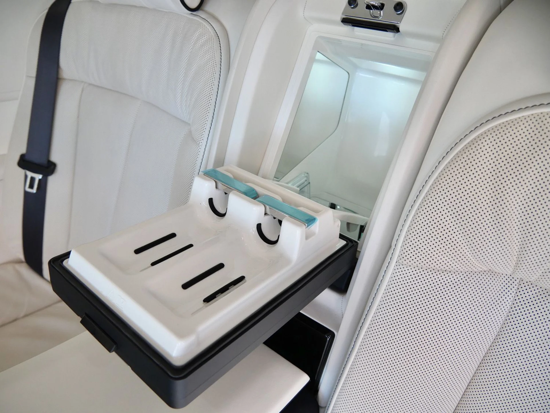 mph029_59031998_d2af4b5fc7f65357449ef1de892aa044x_c8be11c130