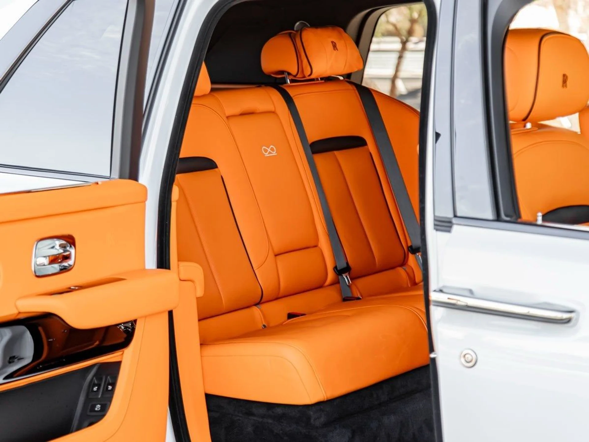 mph029_596775568_30_d479c61802