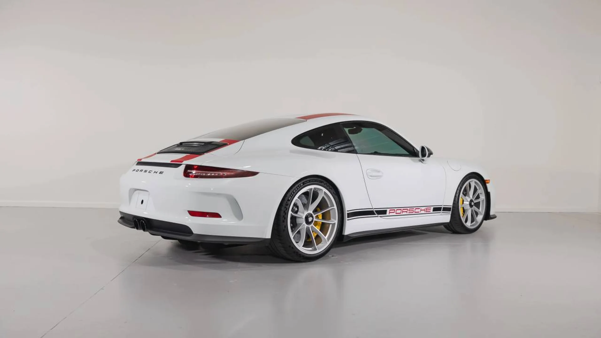 mph029_596959229_1280_c0c711ef95