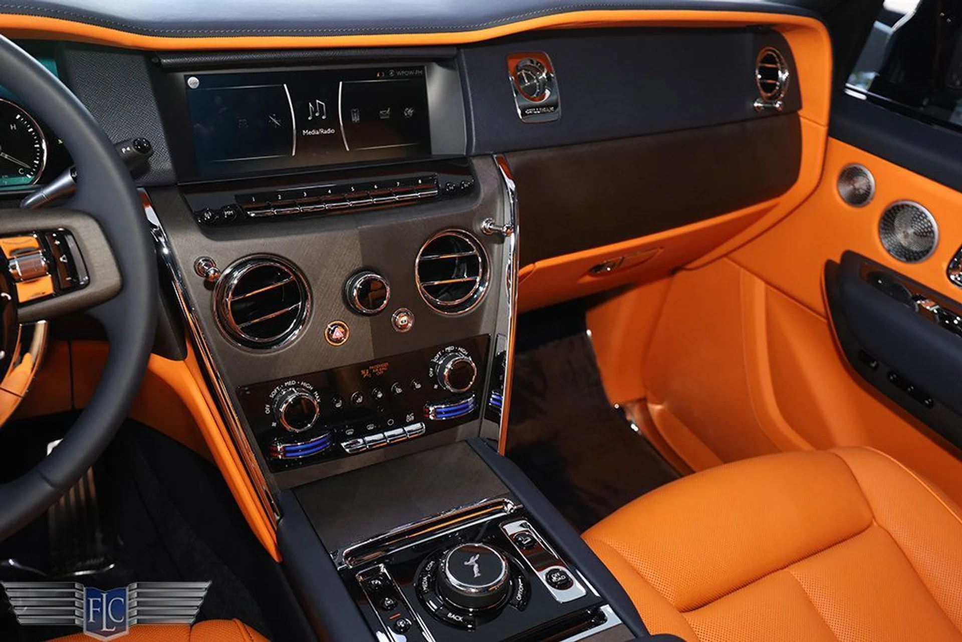 mph029_601890843_used_2023_rolls_royce_cullinan_sportutility_6305_22995243_30_1024_276b977164