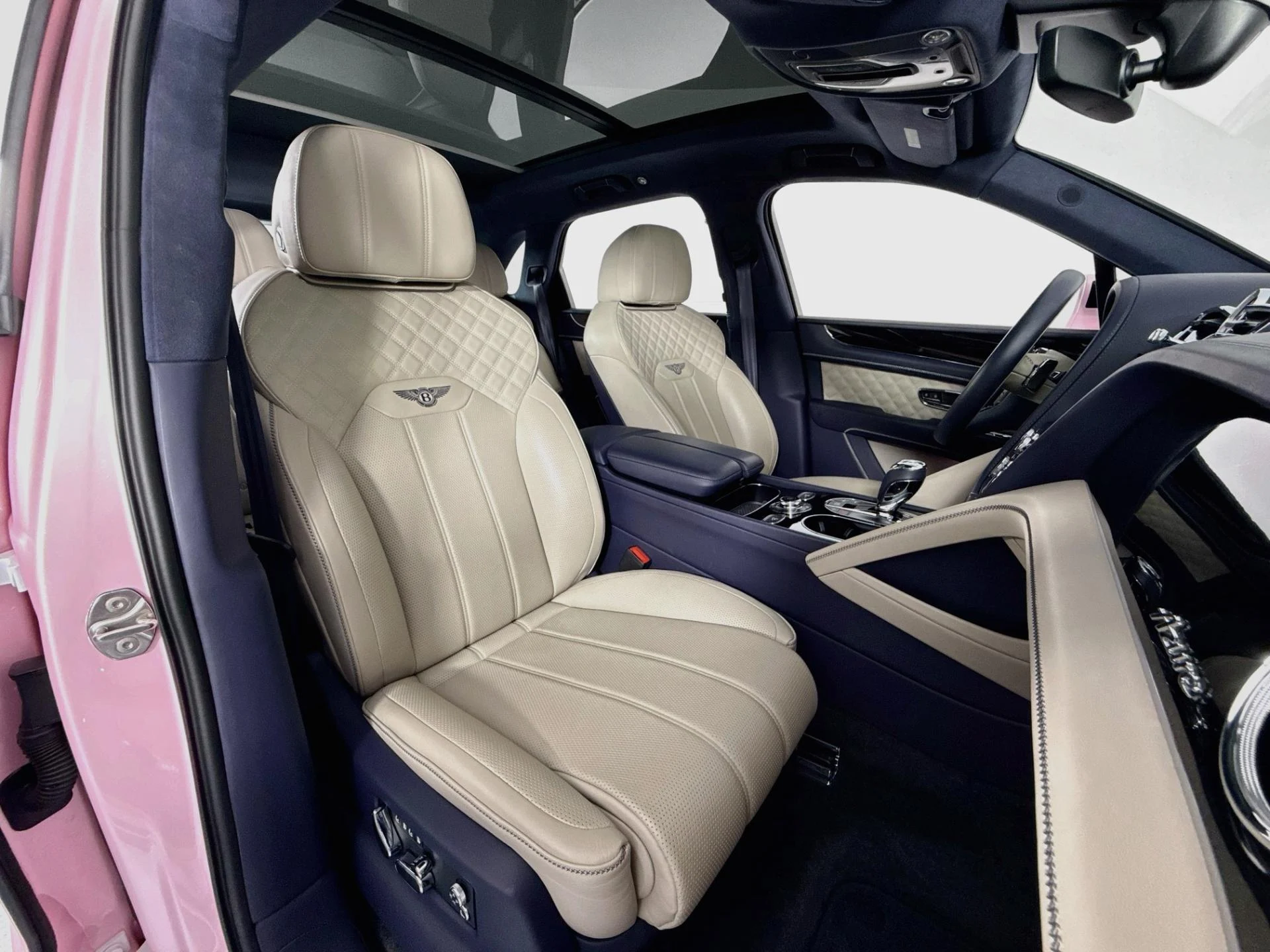mph029_605784677_Used_2023_Bentley_Bentayga_Azure_V8_1789145819_e2845a6206