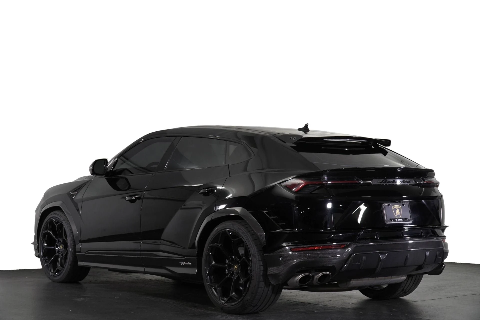 mph029_627414307_Used_2023_Lamborghini_Urus_Performante_1765384929_690a573e56