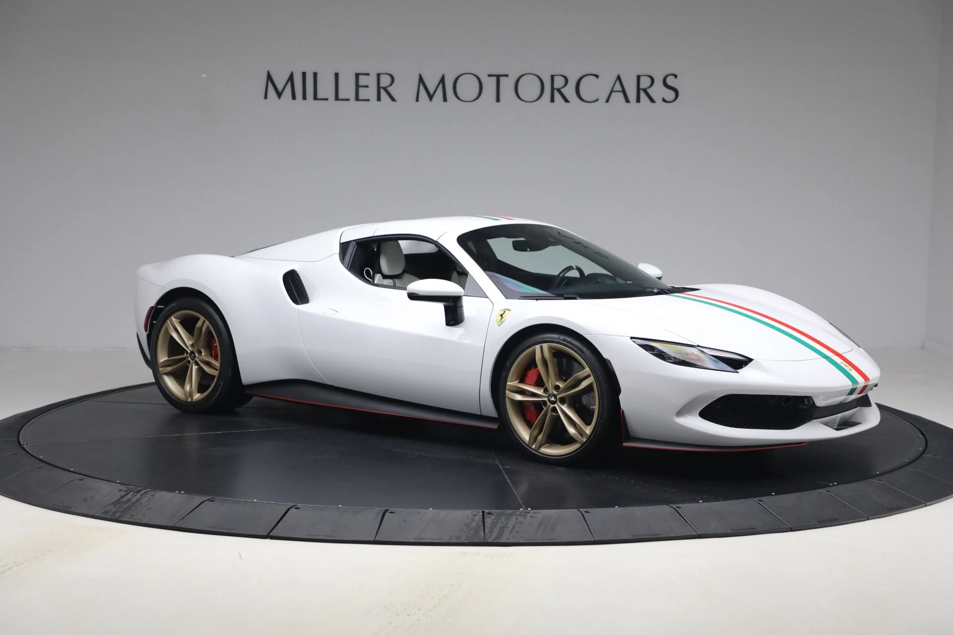 mph029_634761106_Used_2025_Ferrari_296_GTS_1774108036_af09cea94d