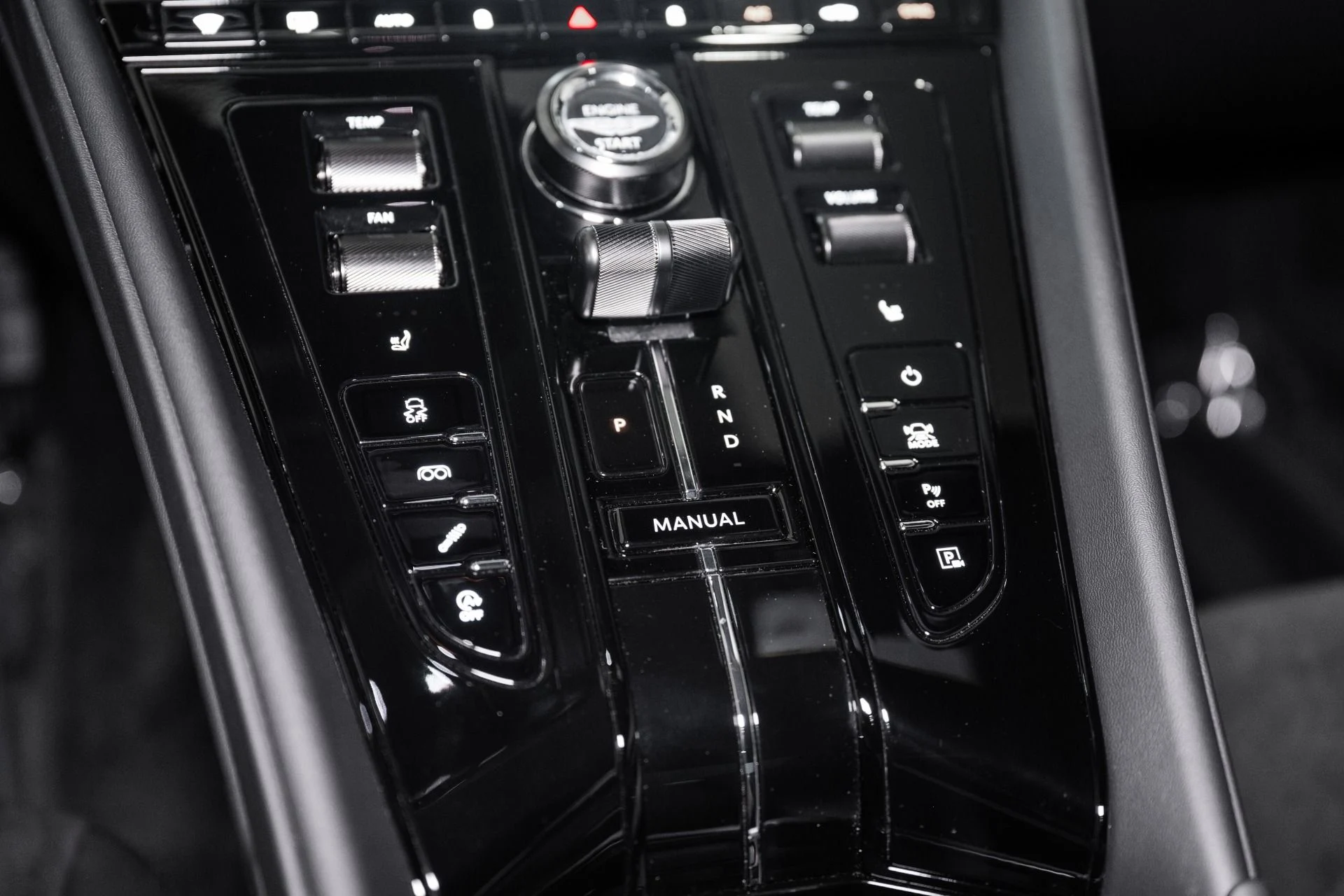 mph029_649877873_New_2026_Aston_Martin_DB_12_S_1783088836_f12eb07841