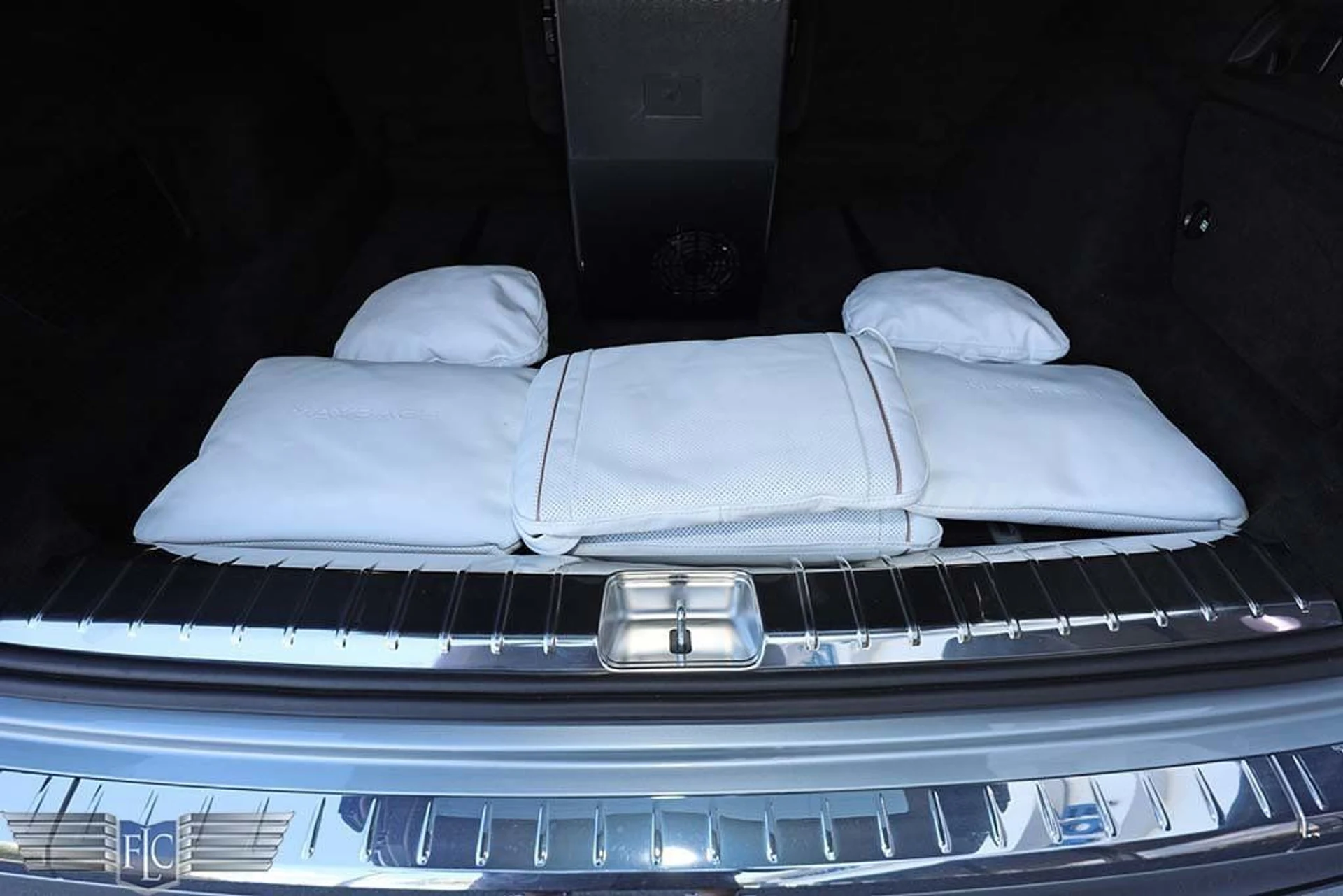 mph029_656390722_used_2023_mercedes_benz_gls_maybachgls6004maticsuv_6305_22983773_30_1024_353bde6fe8