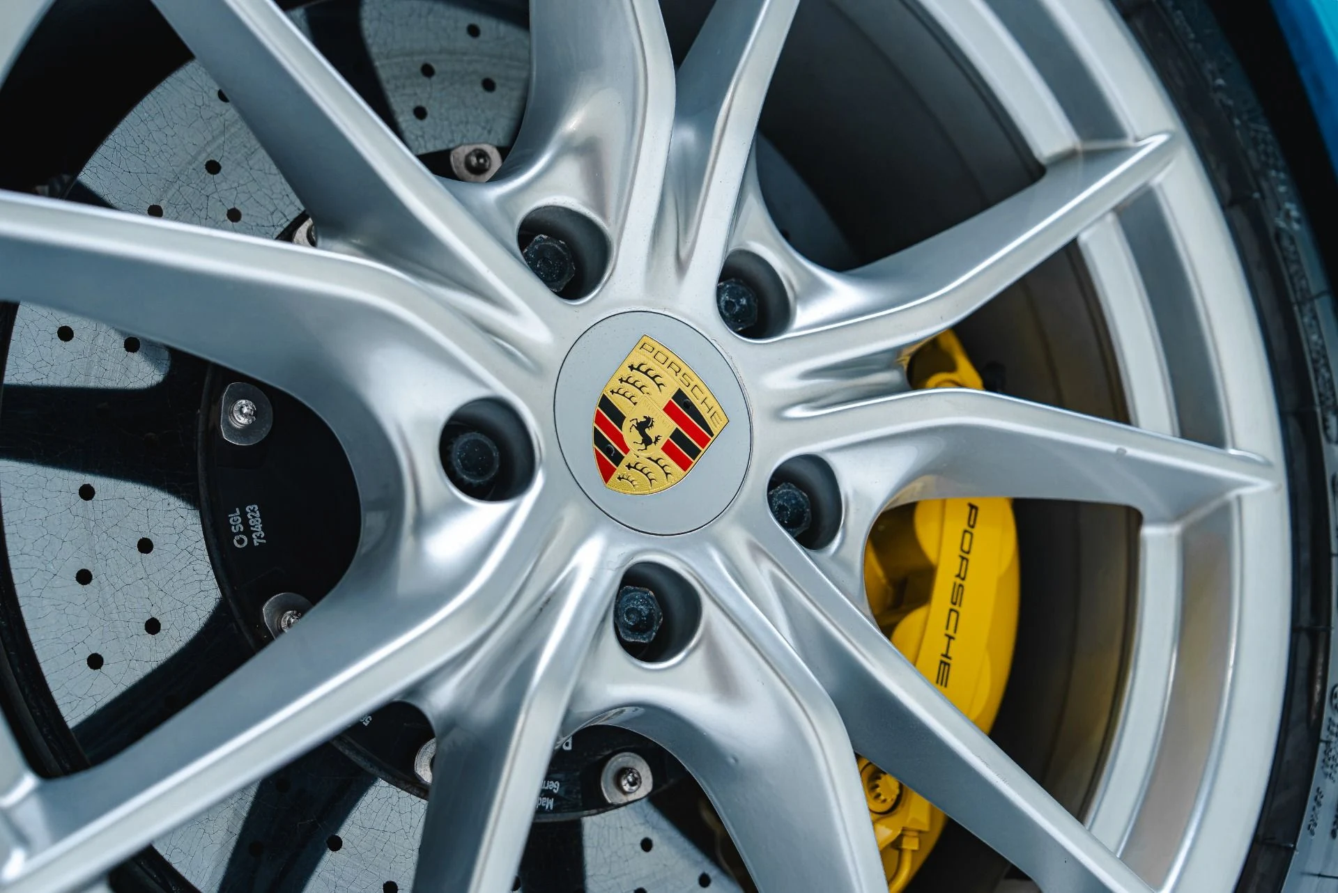 mph029_656925516_Used_2017_Porsche_911_Carrera_1792513100_e4210ee7d0