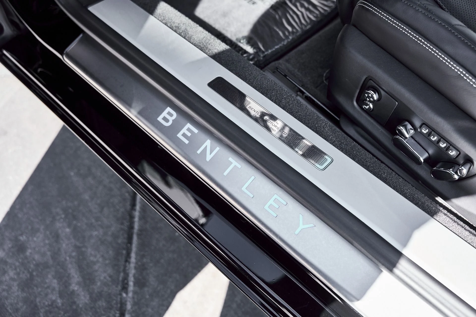 mph029_657964175_Used_2022_Bentley_Continental_GT_V8_1771381068_9989e8673b