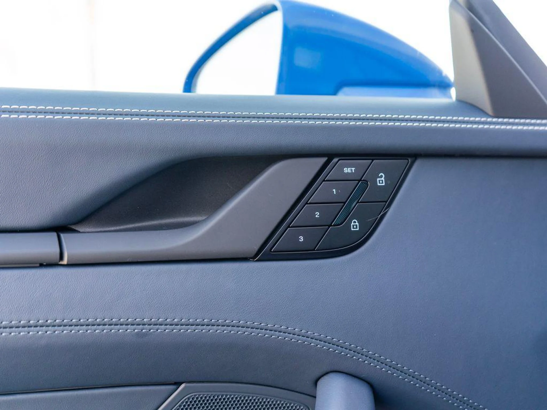 mph029_663340159_Ks_Qu7f3kuc_P2h_Da_C9q2s_U_Dc_M_Dy0_33c2d51103