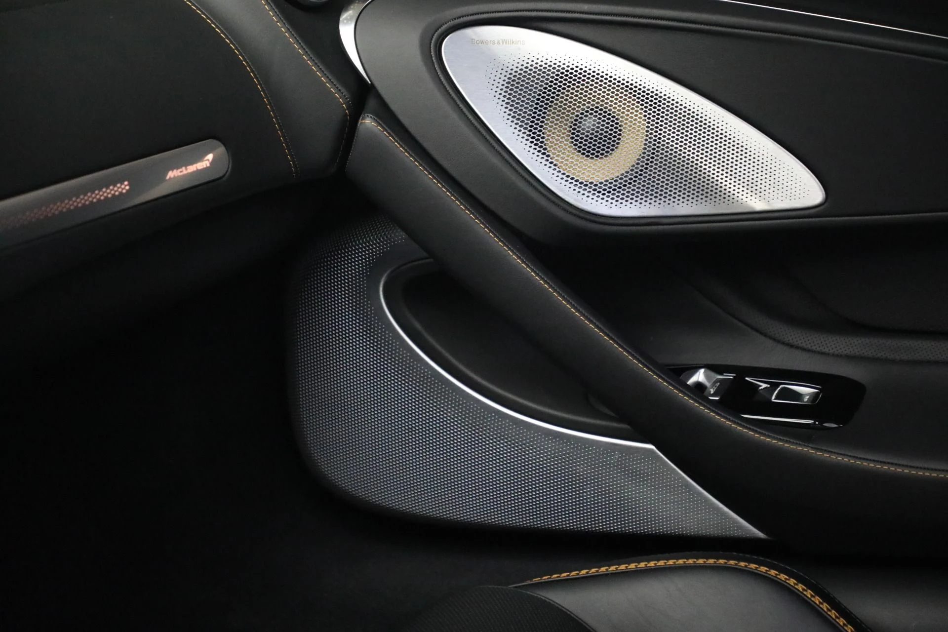 mph029_66654776_Used_2023_Mc_Laren_GT_Luxe_9418f7981f