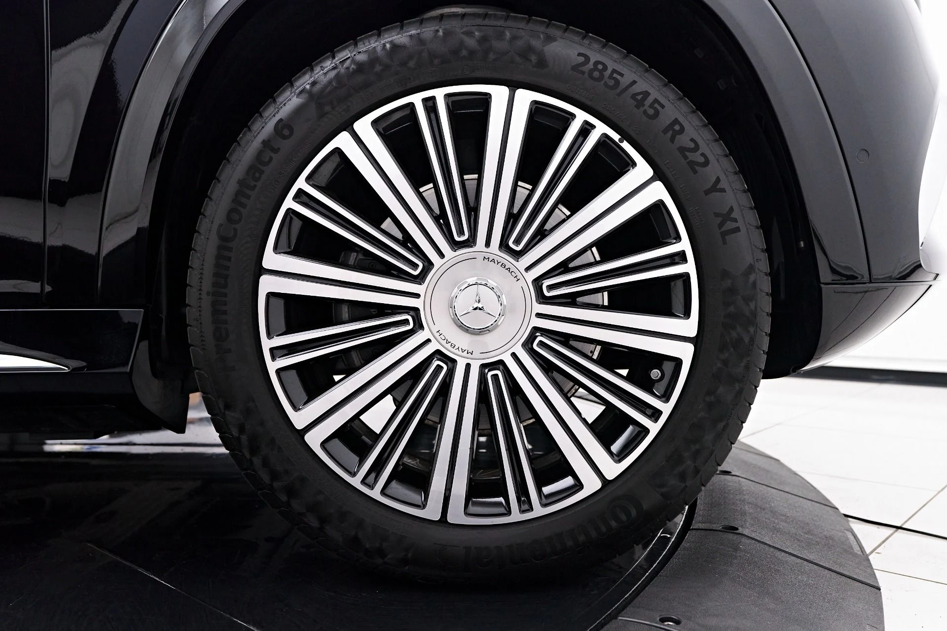 mph029_667104131_Used_2023_Mercedes_Benz_GLS_Maybach_GLS_600_1762799216_e3faf0afe7