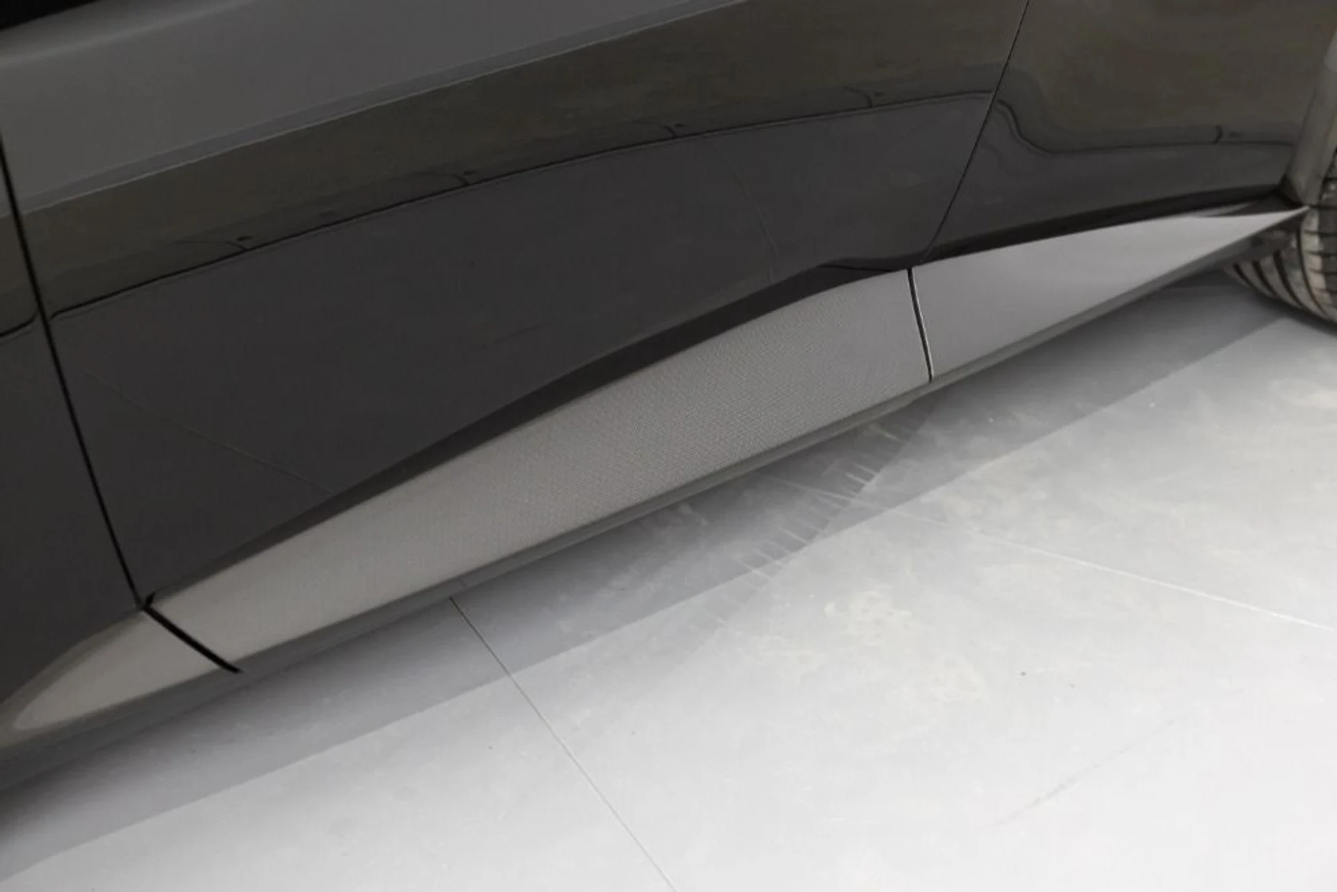 mph029_676466850_Used_2025_Ferrari_Purosangue_5cb69e0a9a