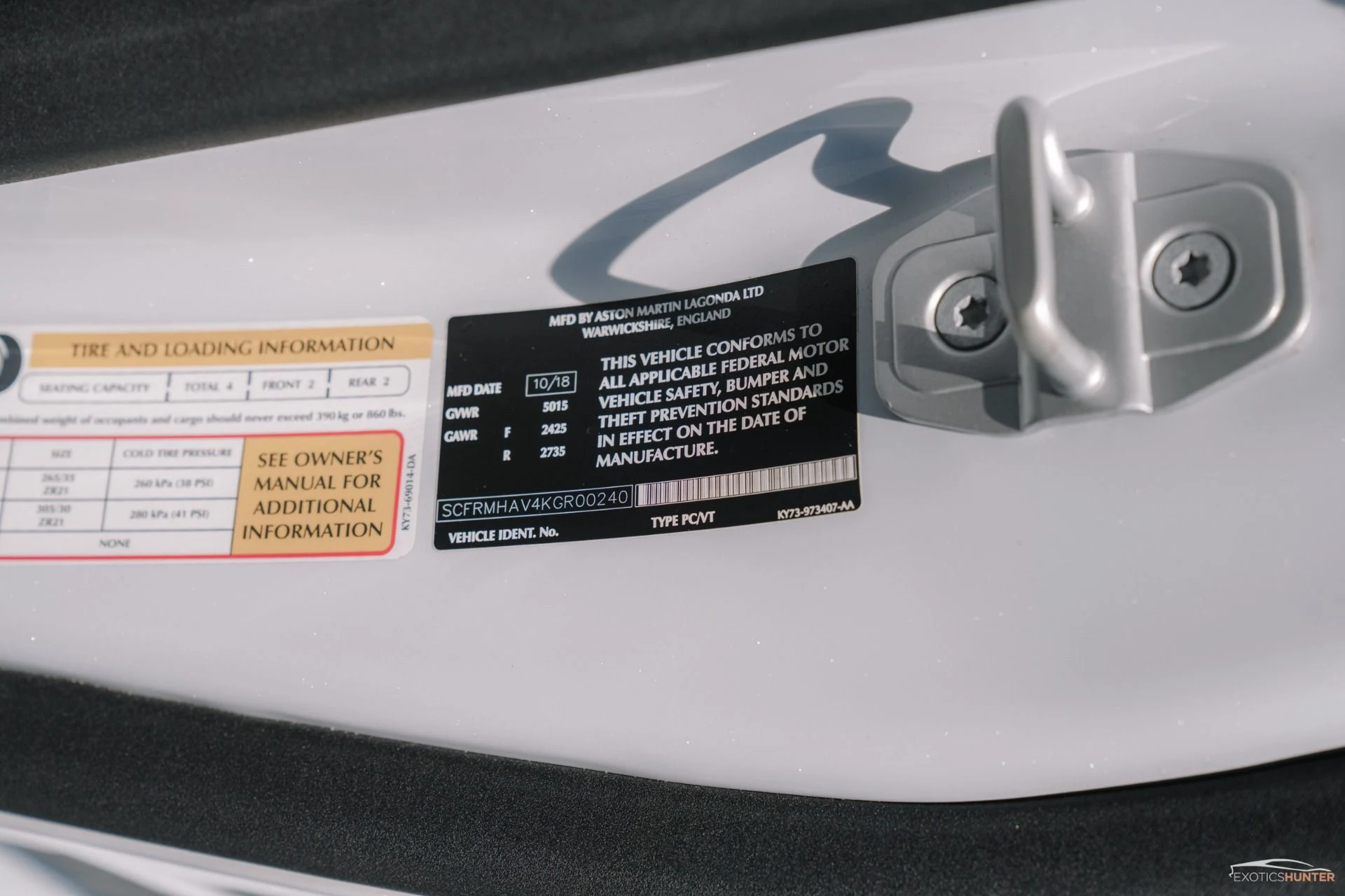 mph029_678700367_Used_2019_Aston_Martin_DBS_Superleggera_in_White_Stone_w_Carbon_Exterior_1755546225_a6f35f8d6e