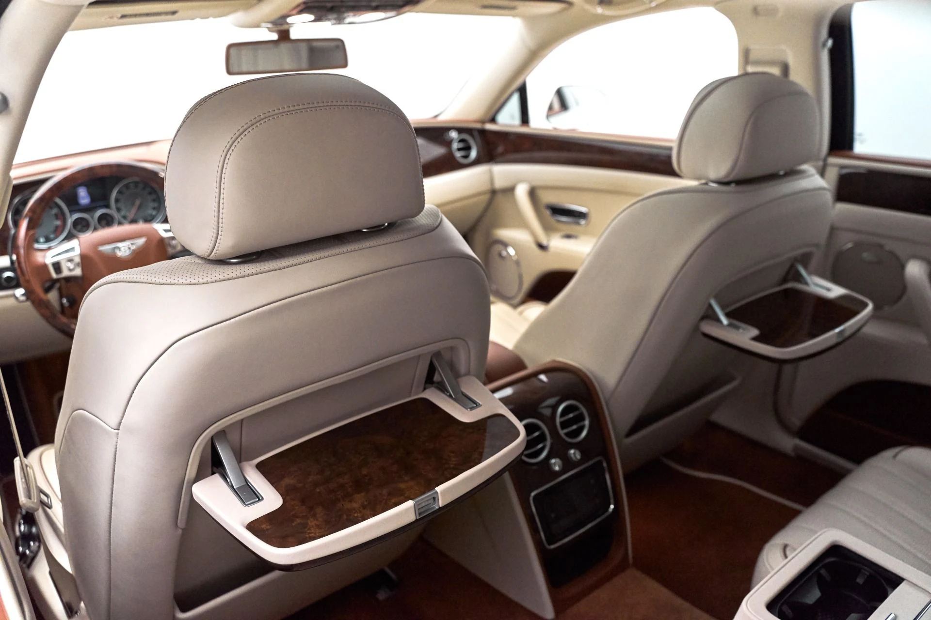 mph029_678772636_Used_2015_Bentley_Flying_Spur_V8_1615575180_54ab1856d1