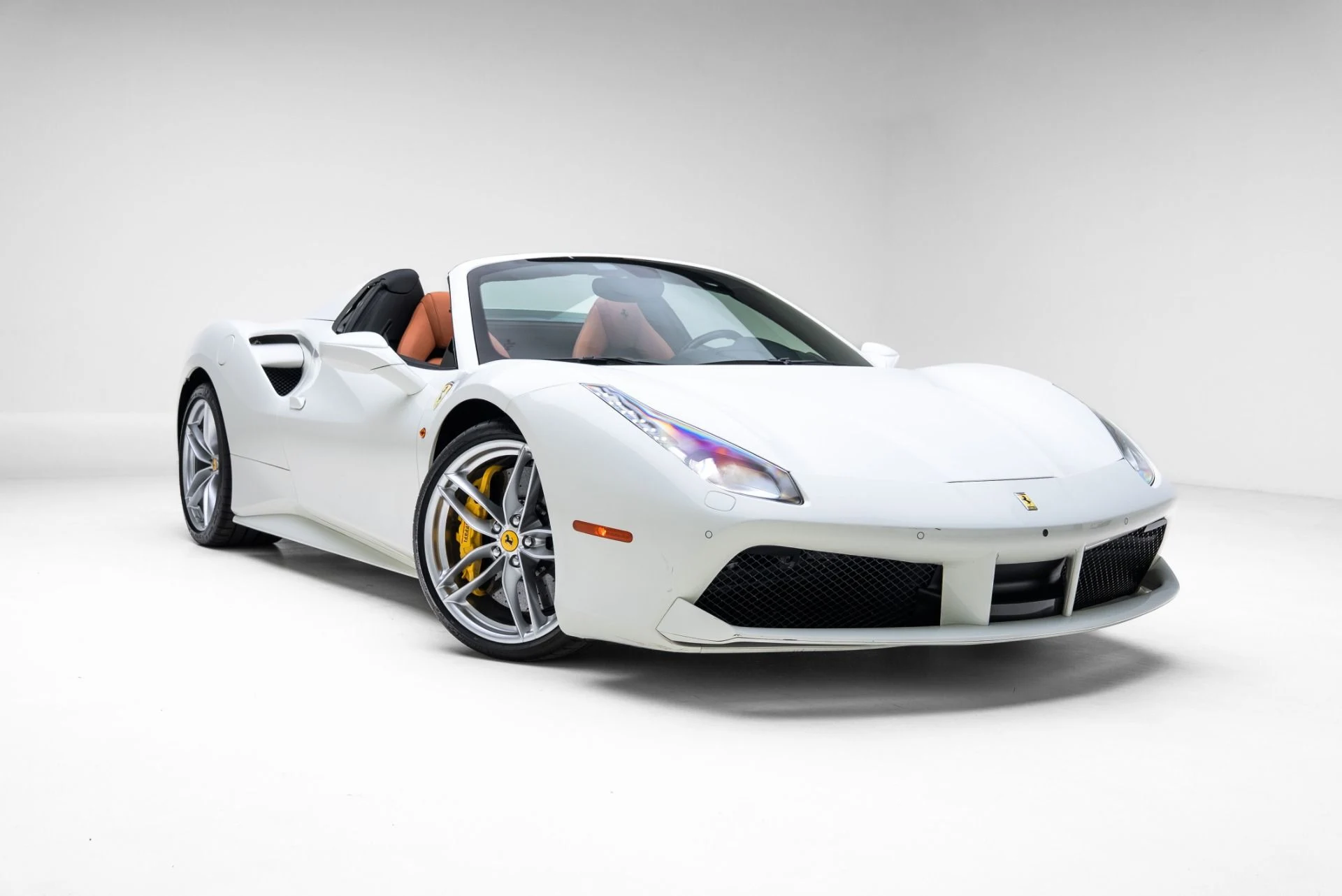 mph029_693116634_Used_2018_Ferrari_488_Spider_1774383951_acc9d579de