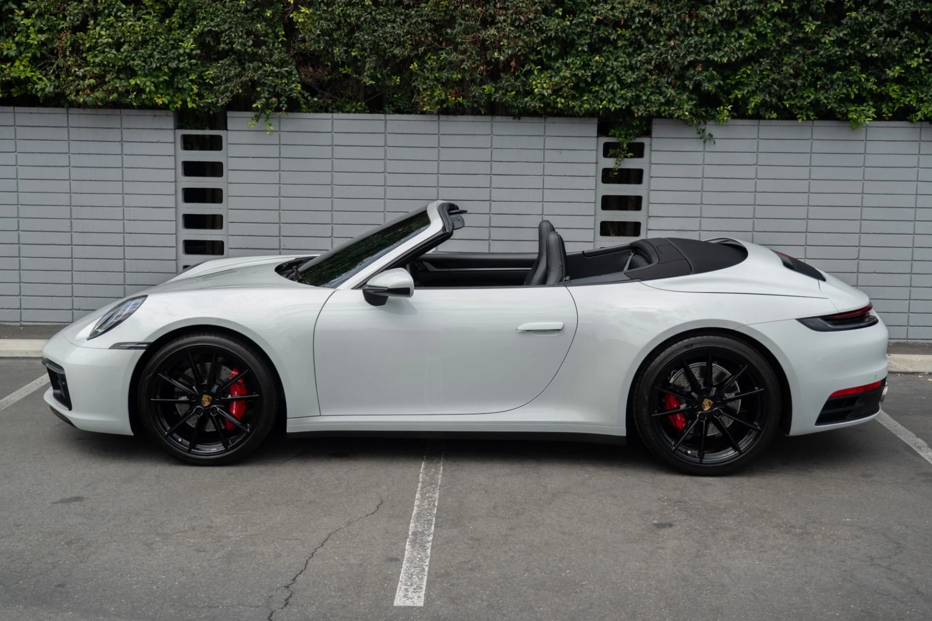 mph029_693290792_Used_2020_Porsche_911_Carrera_S_1756149936_2eaefbffee