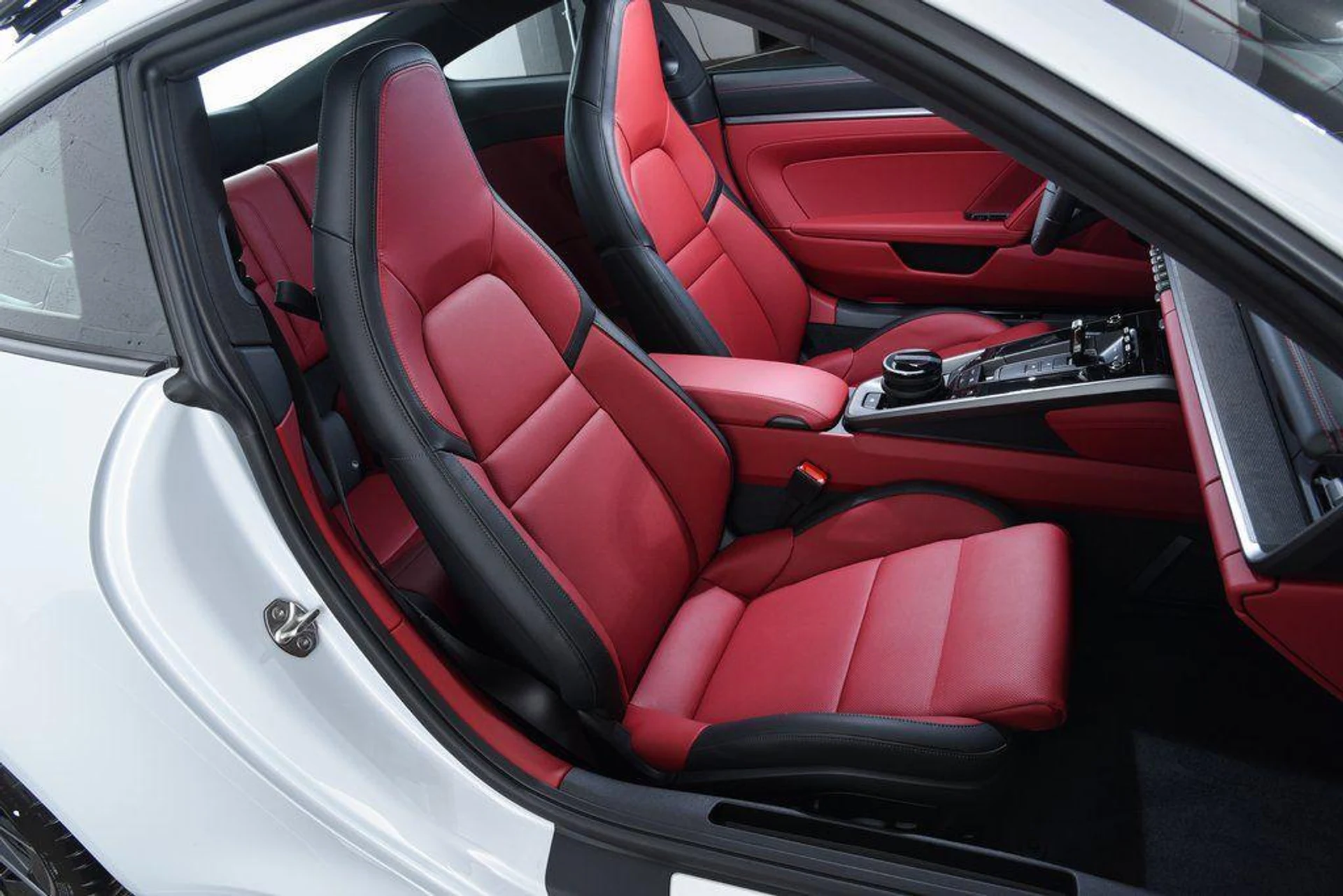 mph029_694984005_4g_BB_s1_FY_3s2_w_M_Mi2zd_N0_jb_DA_e0bf62f8d3