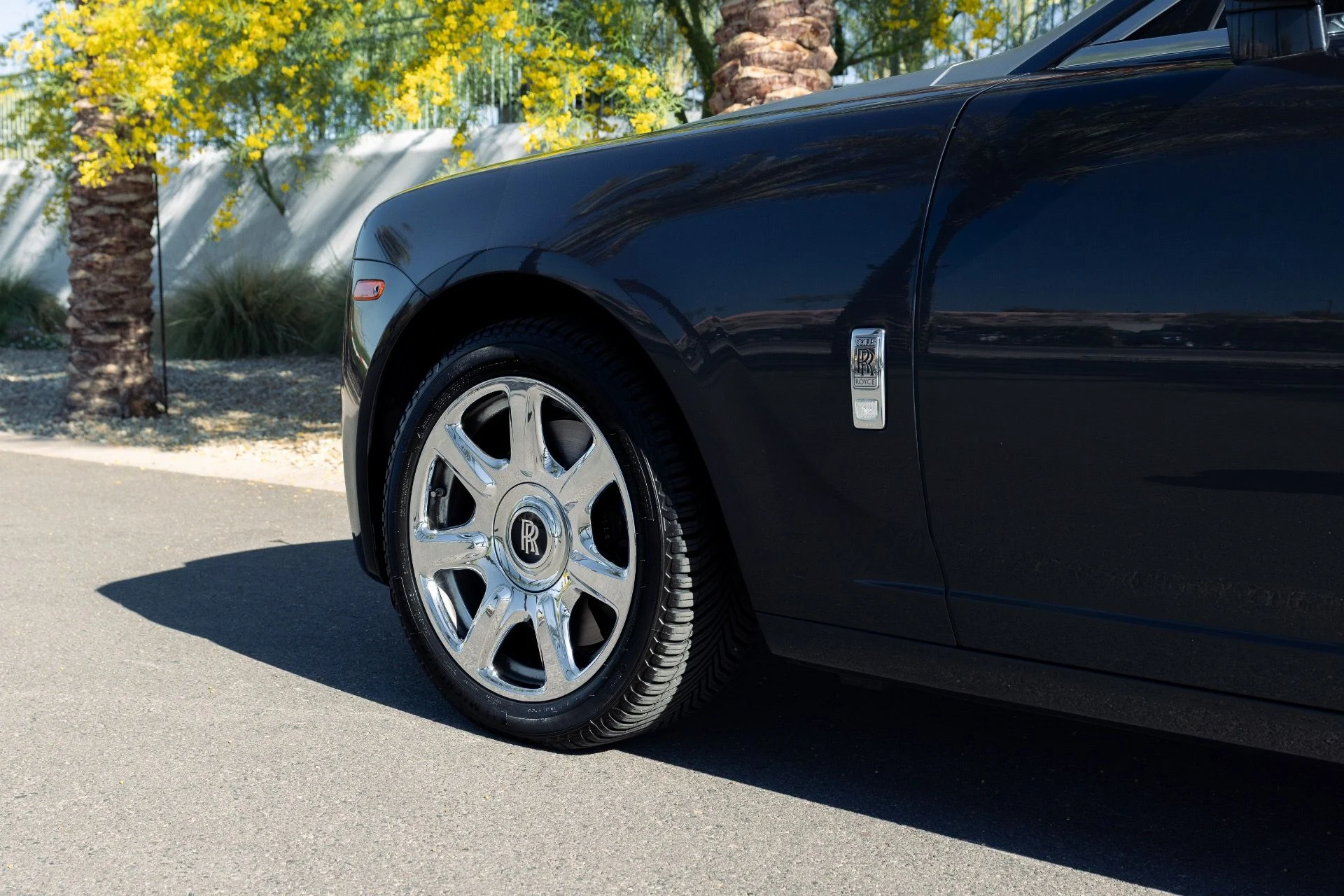 mph029_710299385_Used_2017_Rolls_Royce_Ghost_1774727151_4a3924934d