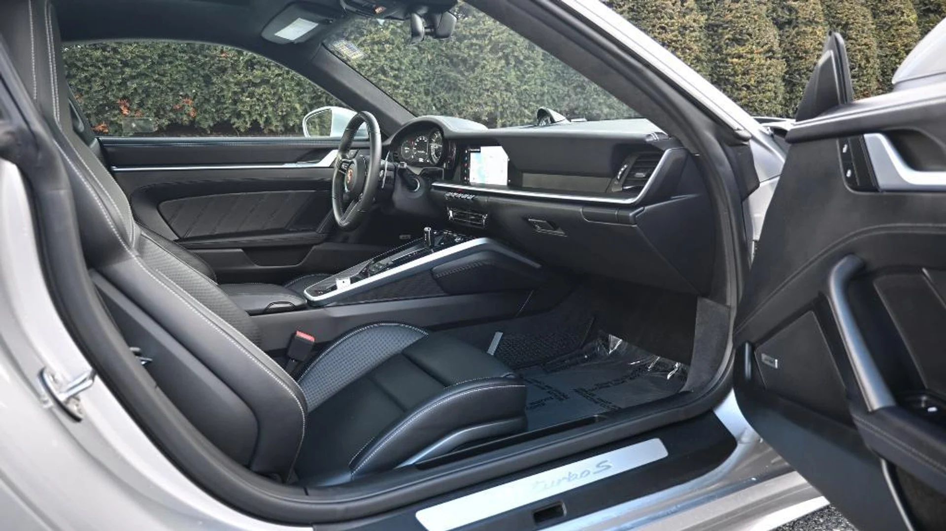 mph029_710360406_vm5_T_Yu_X1_W_Lpu_KA_4_OA_Ph_Fo_E_Sk_Ex_U_c008f3ea20