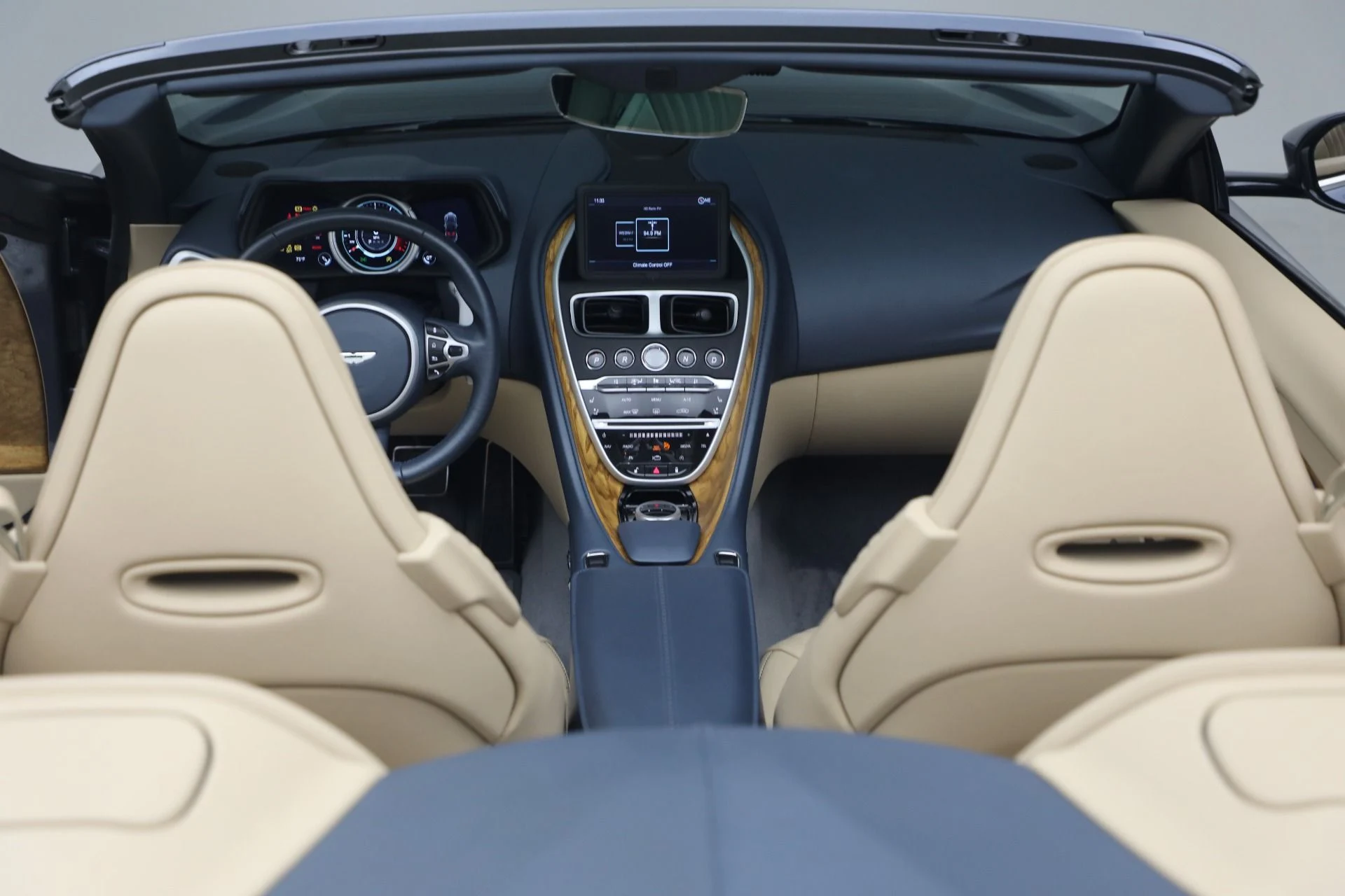 mph029_710649019_Used_2022_Aston_Martin_DB_11_Volante_1787336556_977f9726ea