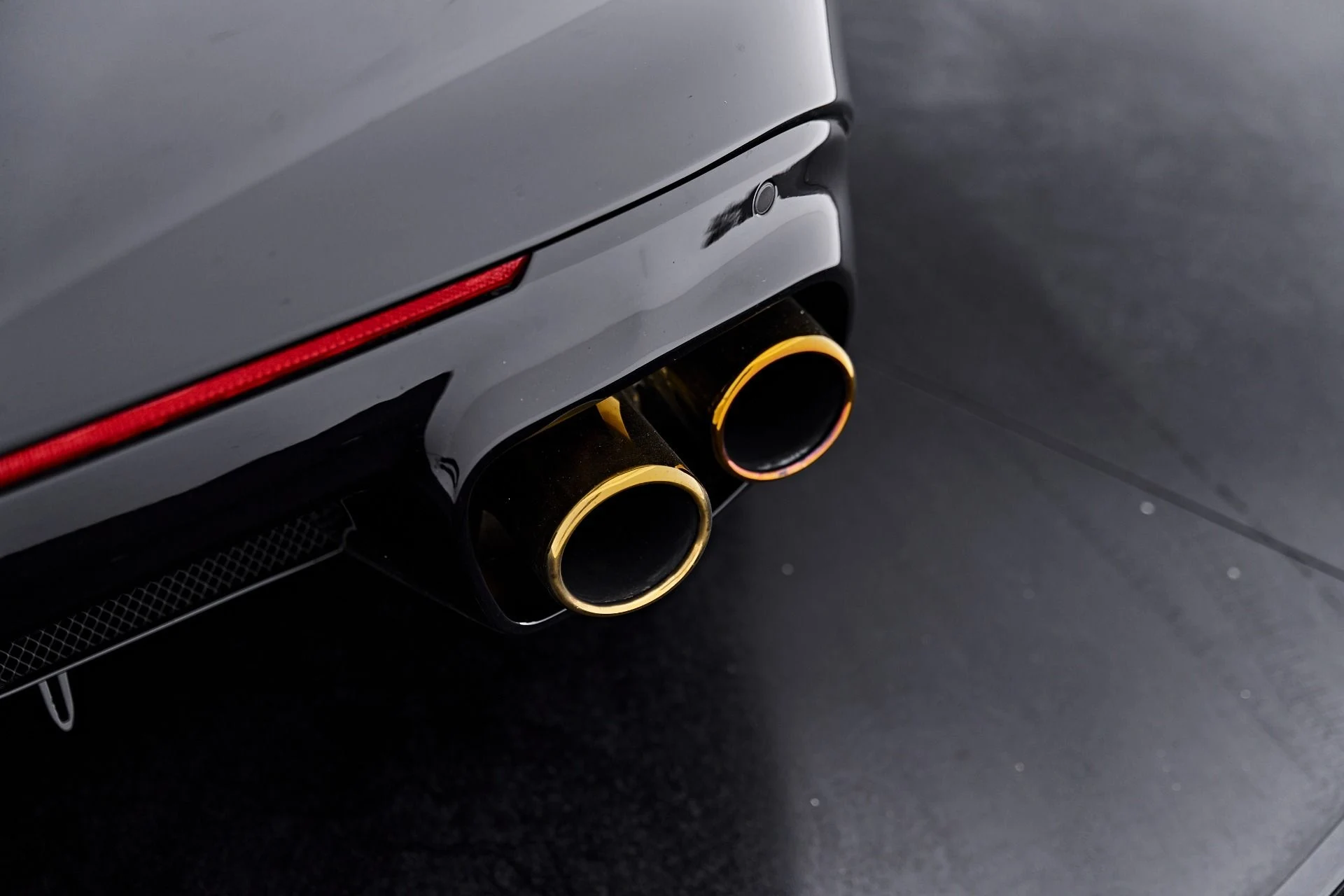 mph029_719839761_Used_2015_Ferrari_F12_Berlinetta_1790206519_32837127fe