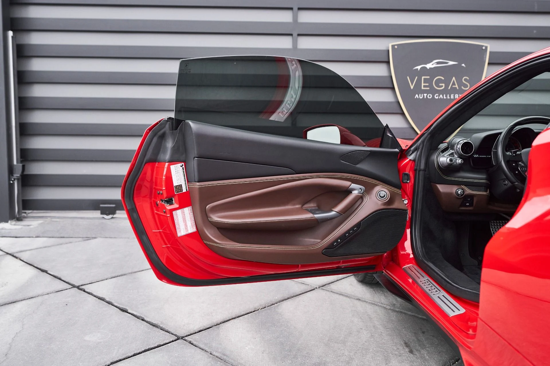 mph029_723047928_Used_2020_Ferrari_F8_Tributo_Base_1761597642_c5cc71abfe