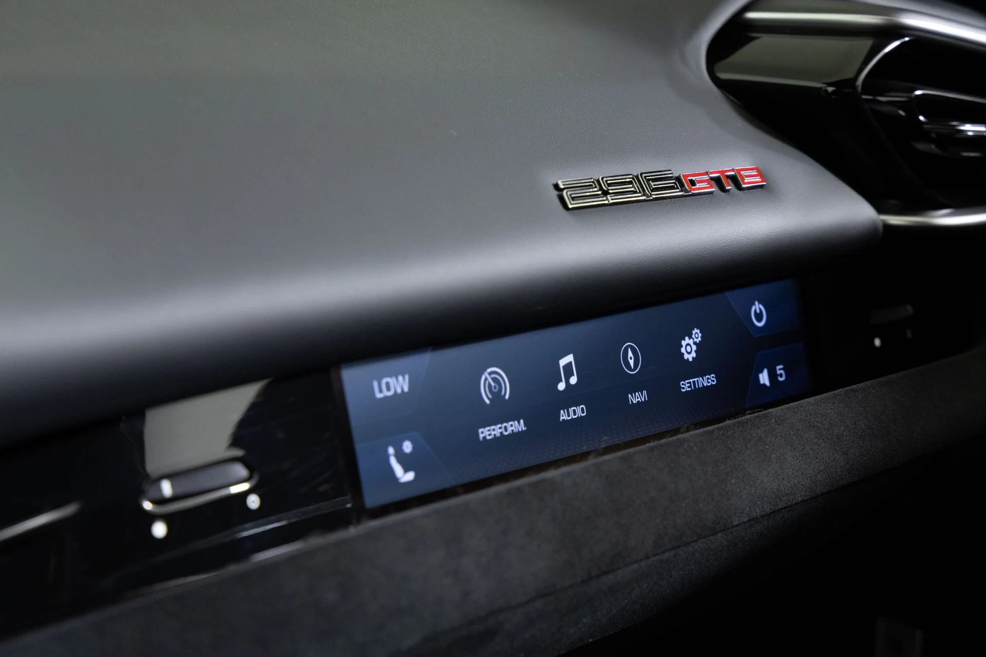 mph029_725026443_4f8994c80540f29b9dc3d402449d7ae2x_1a23e4e3c6