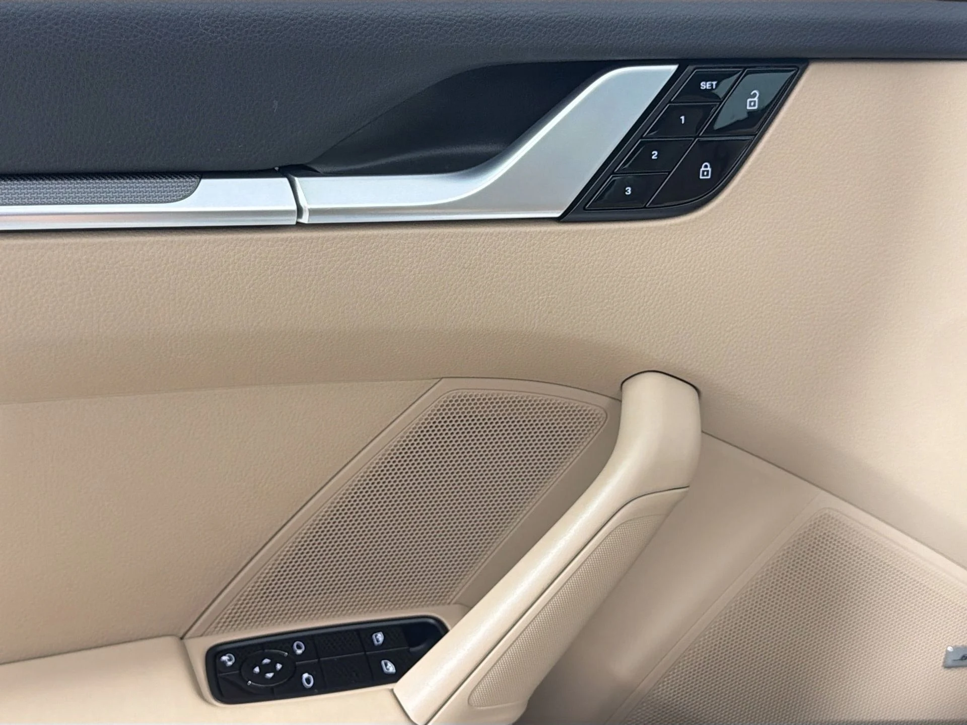 mph029_726361873_75a0a3037aaee5ec3cd0c98729a78878_56cf57aa1d