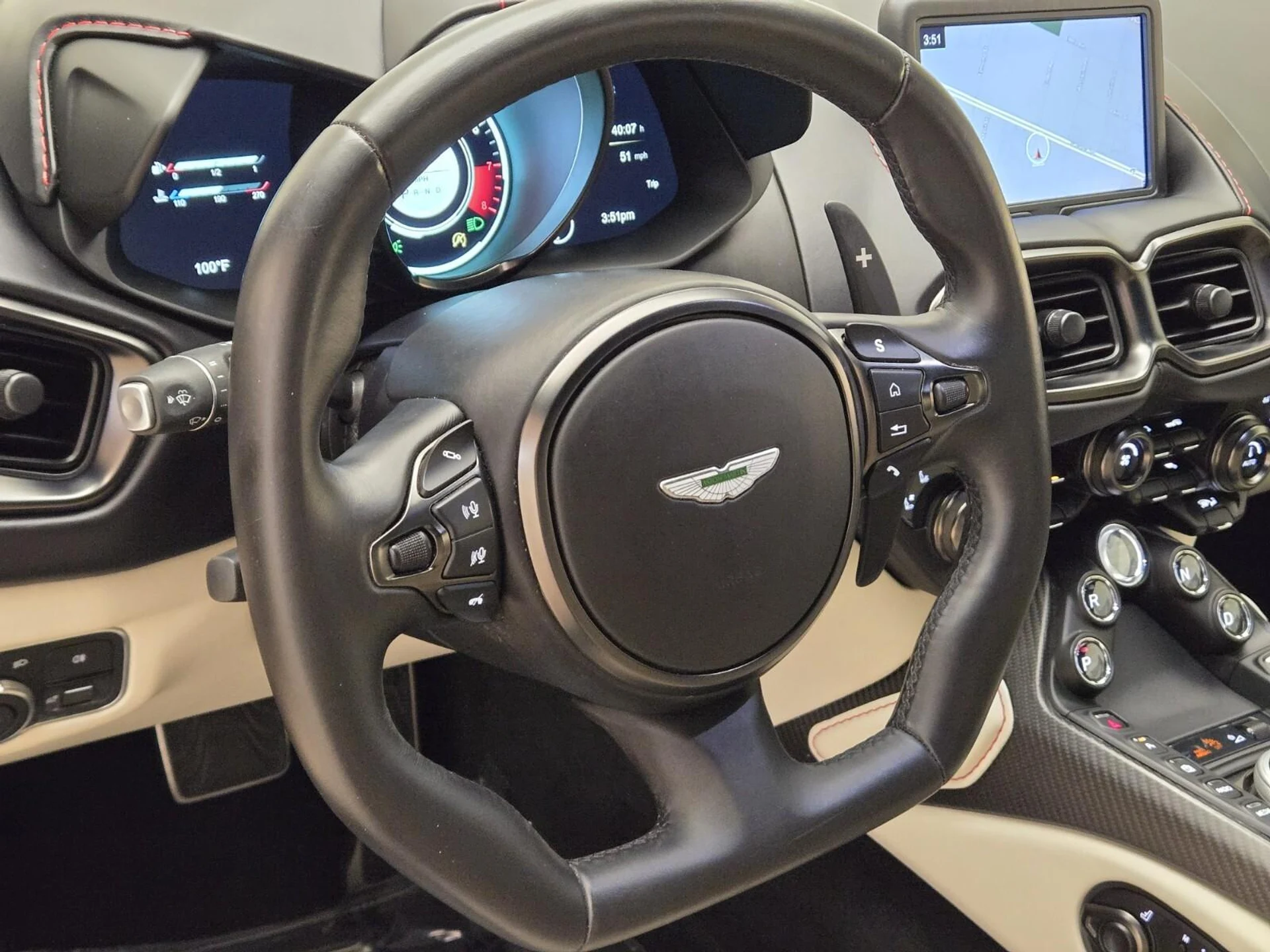 mph029_729734700_Used_2023_Aston_Martin_Vantage_1784266998_fdea0ad09c