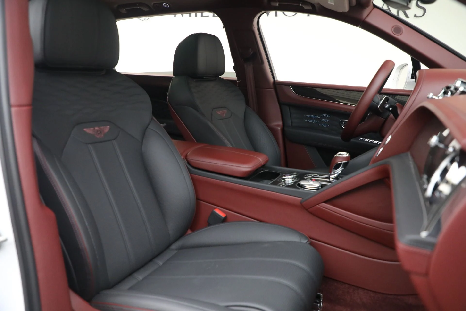 mph029_738498417_Used_2023_Bentley_Bentayga_EWB_Azure_V8_416f8c3079