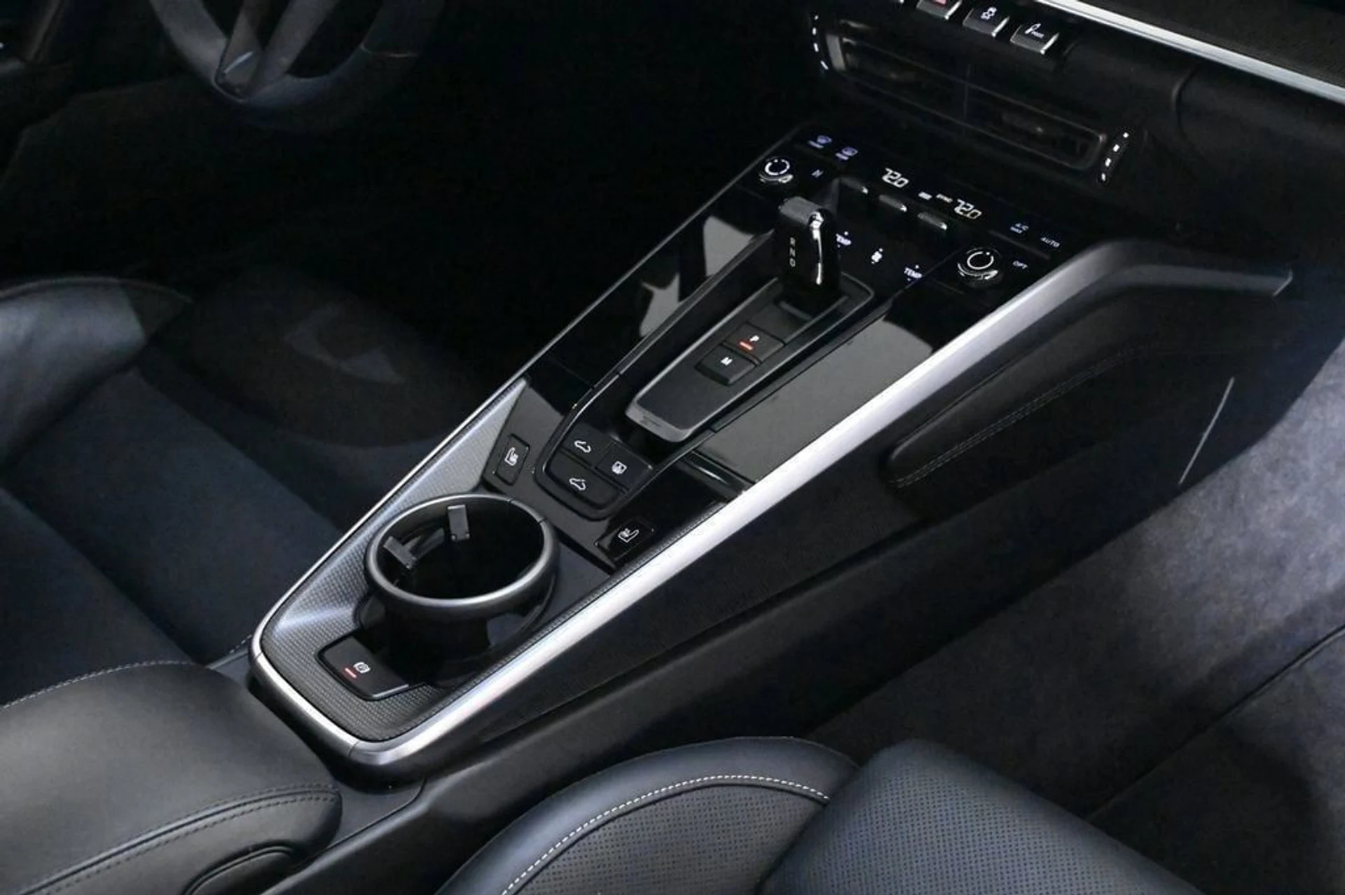 mph029_74036528_f9e597f1e42b47fc934002e837104710_d57344283e