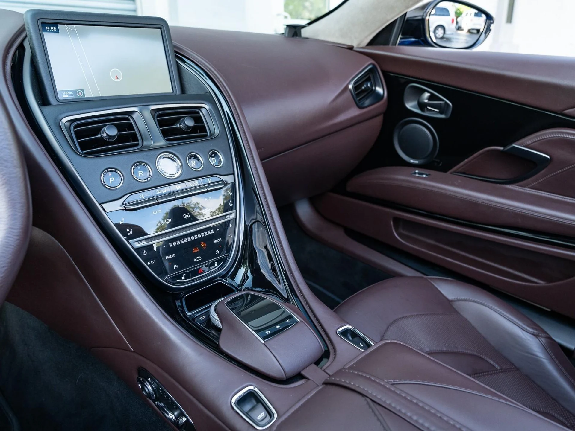 mph029_742626101_Used_2020_Aston_Martin_DBS_Superleggera_1761685628_c429634e0a