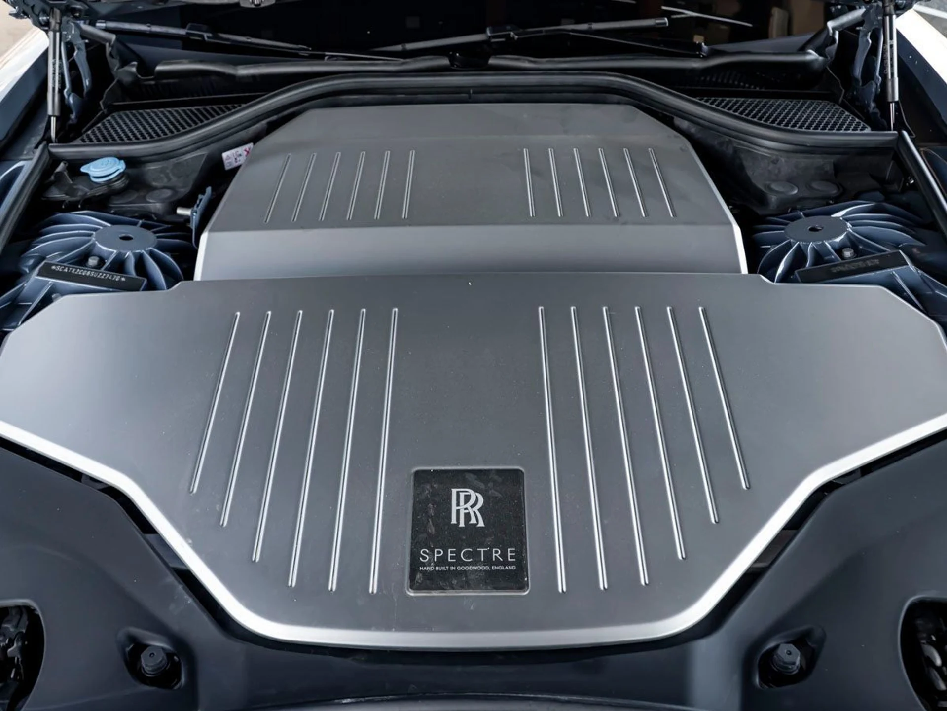 mph029_742720806_30_00dad46035