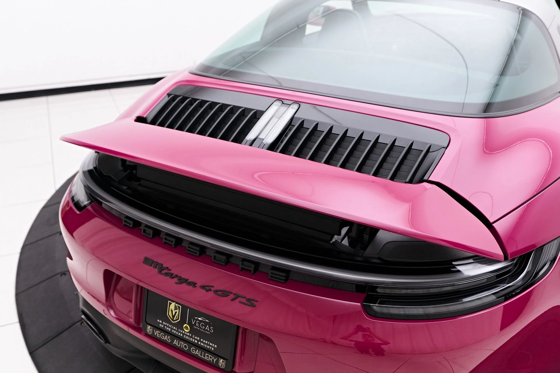 mph029_760534405_Used_2024_Porsche_911_Targa_4_GTS_1756951234_73fcfb70b7