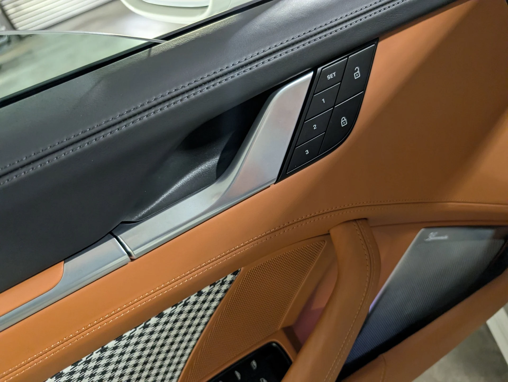 mph029_761375_9defc4f83039b4d7e922e37d23626cf9x_00b1d67e5b