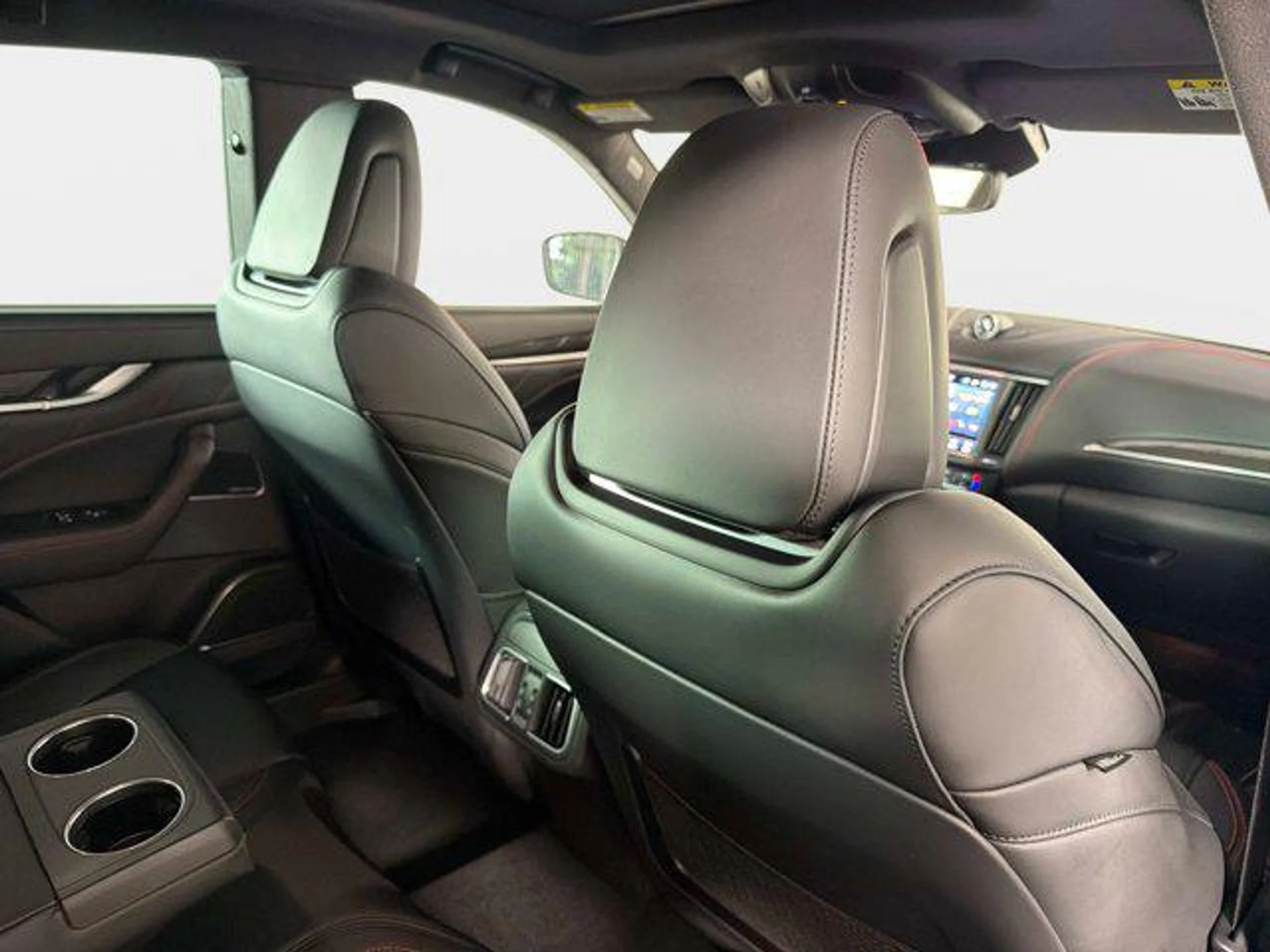 mph029_762719699_rm5_Dz_GL_2ks2_H_Ts_Y4woo_PM_5_L_Seg_8fa23bc189