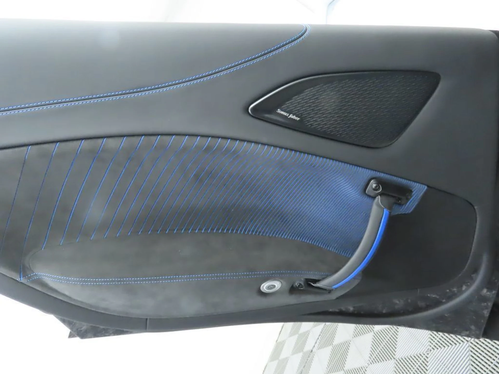 mph029_776595421_used_2023_maserati_mc20_cieloconvertible_8119_22982884_30_1024_9737833056