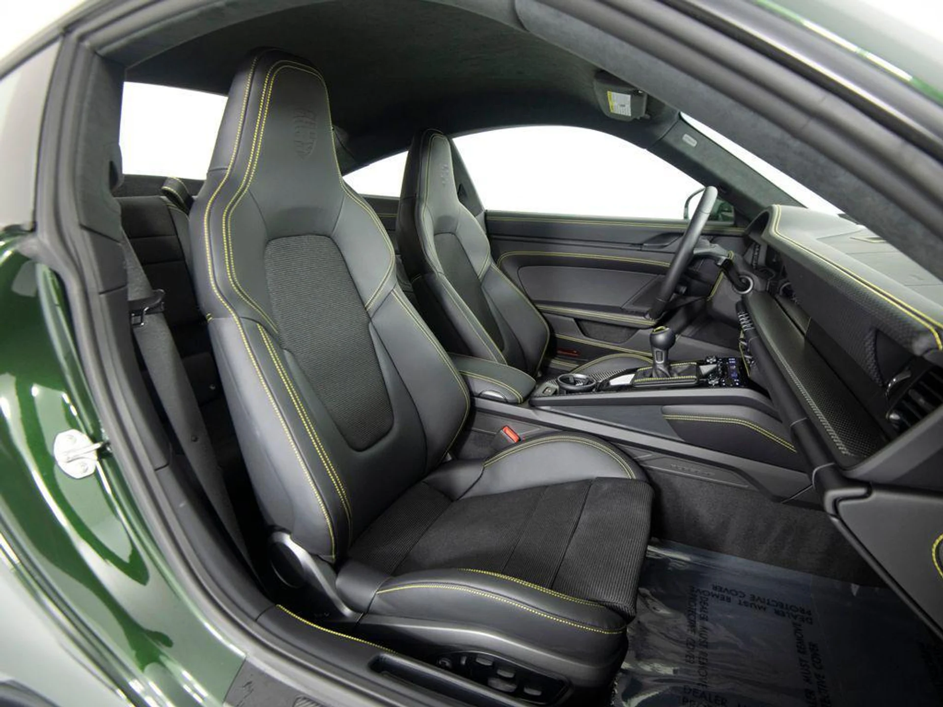 mph029_778102711_M_Xox_C_Ro8_HZTQNIH_3x_Z78nmvap9_E_e0ac1032af