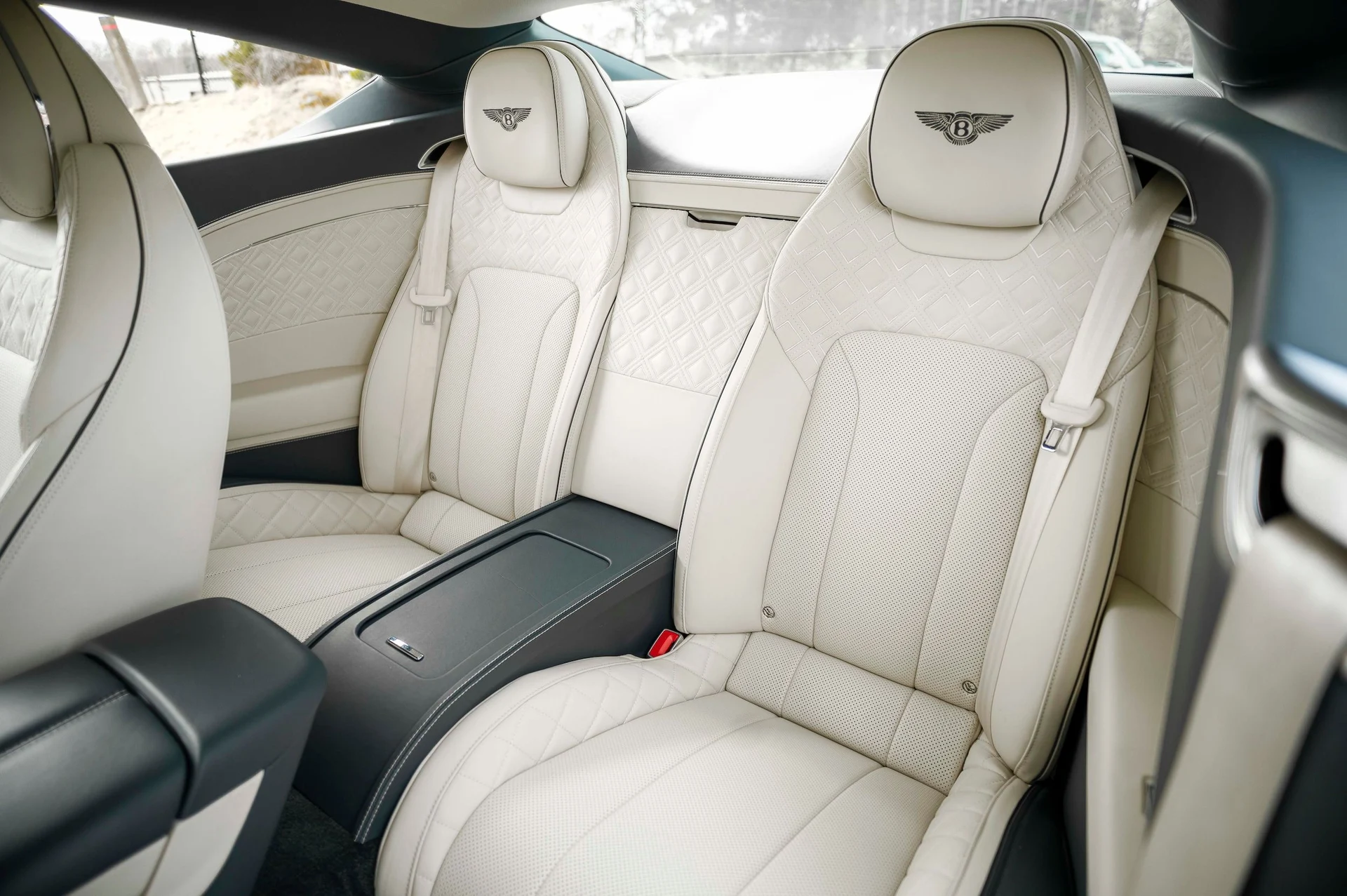 mph029_779716636_f2cf2a706f2b4d0bbd4fda3e0f7c6d57_a77f8d0b64