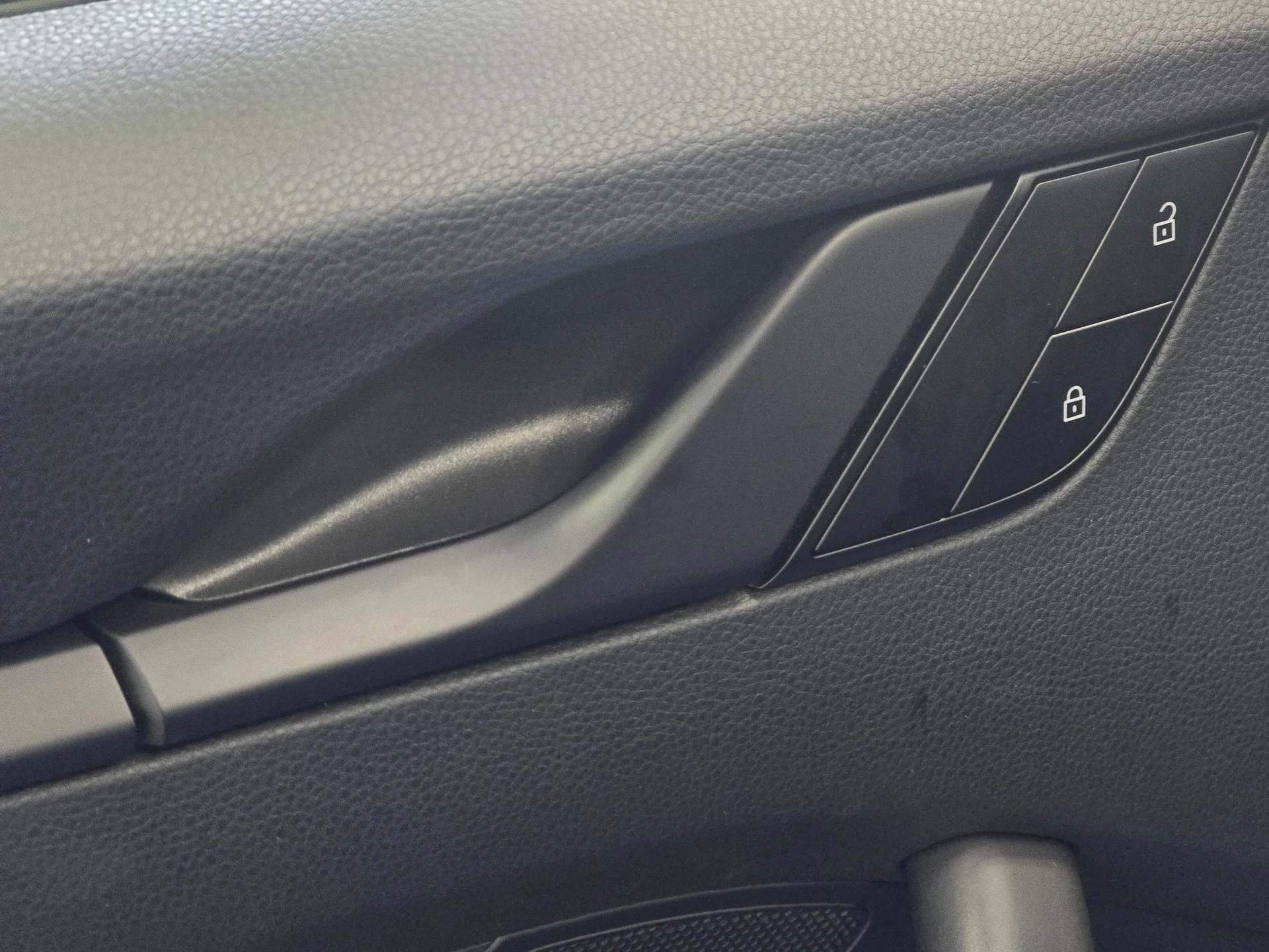 mph029_795738972_818cb6682c0d8edfa08bf05681629844x_5557093e37